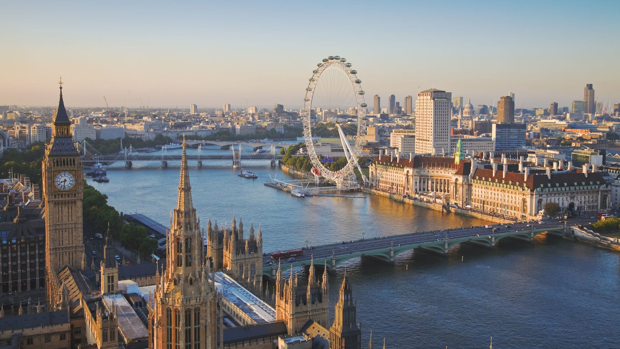 lick über London mit Big Ben und Riesenrad