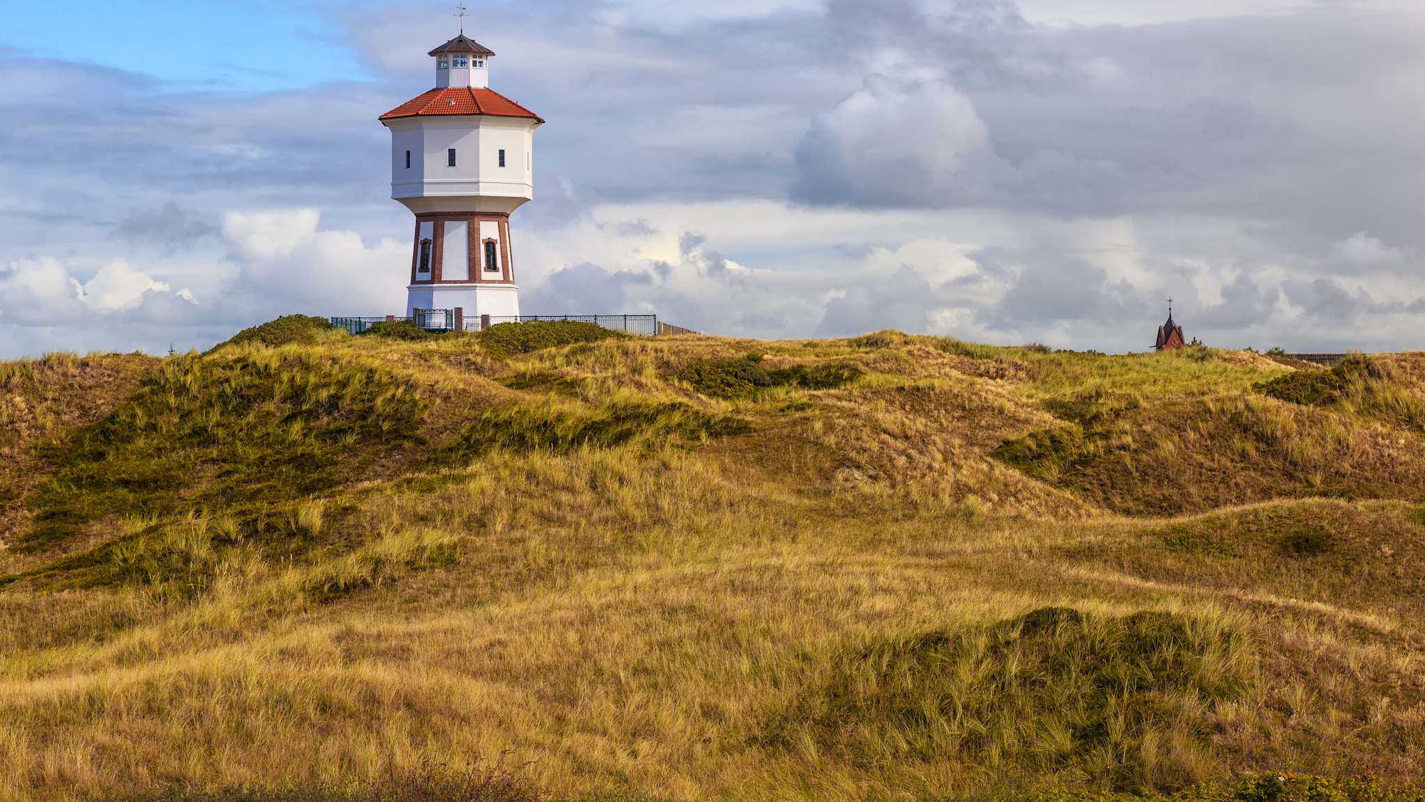 Ein Leuchtturm auf der Insel Langeoog.