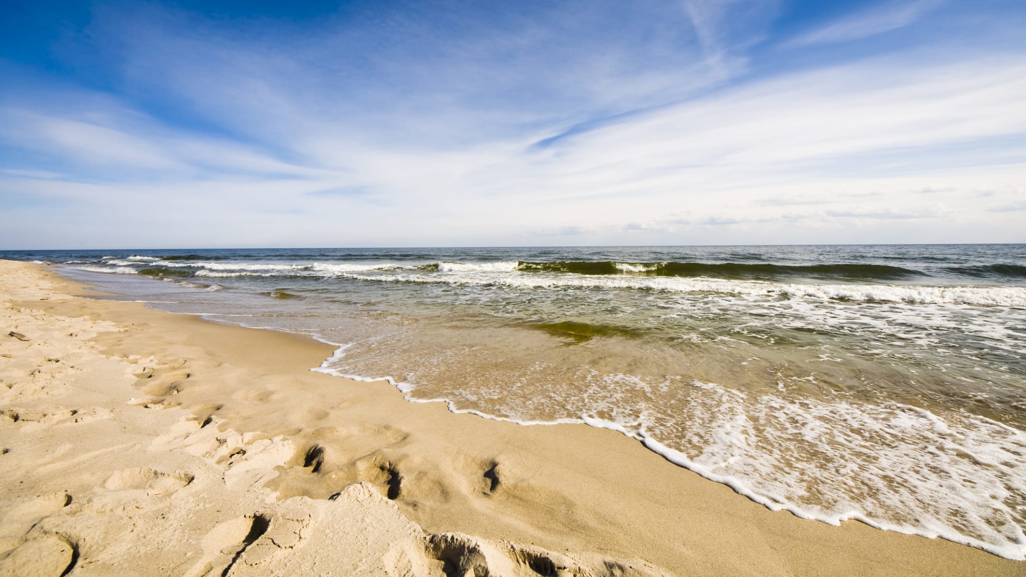 Ein Strand an der Ostsee, Schleswig-Holstein, Deutschland © Dimidrolius/iStock / Getty Images Plus via Getty Images