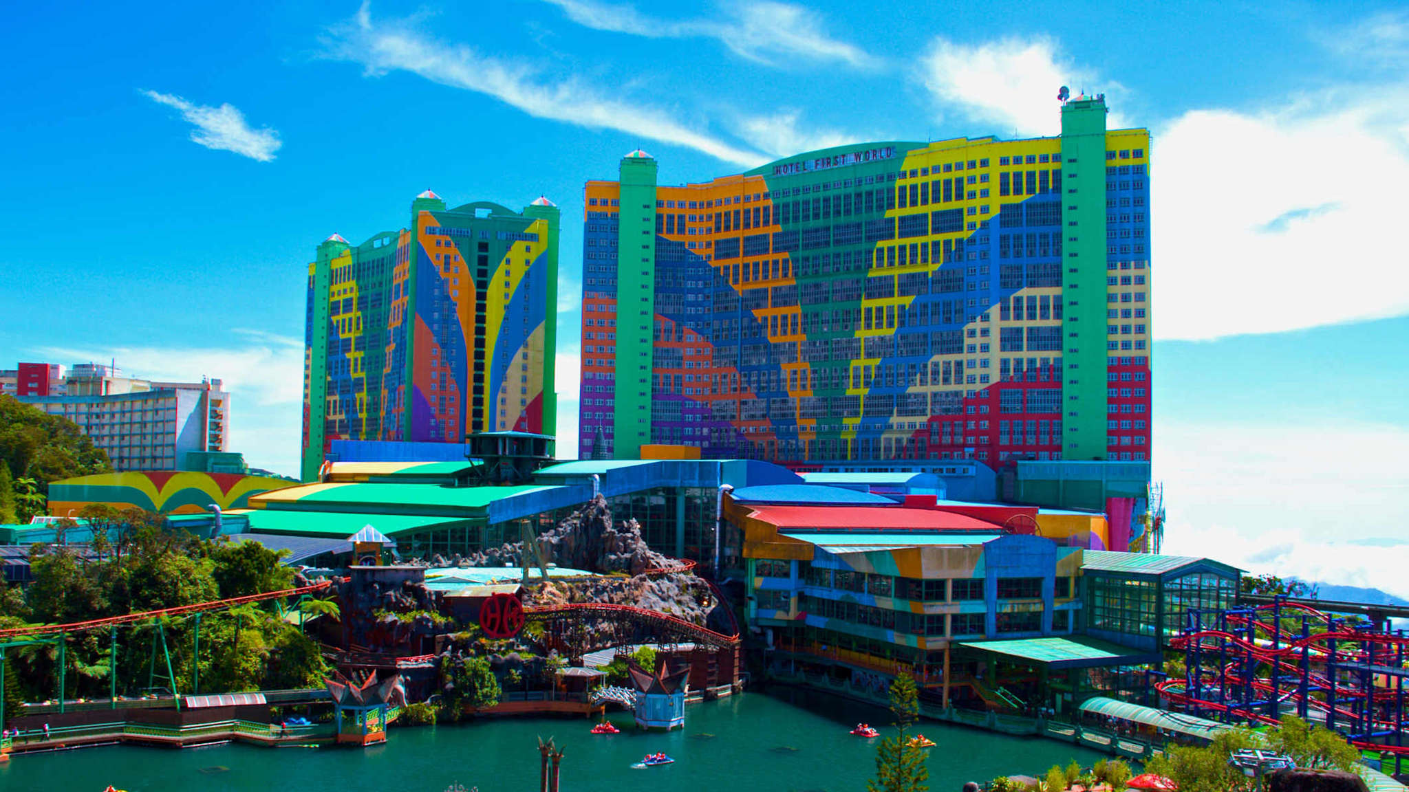 Blick auf das First World Hotel in den Genting Highlands in Malaysia.