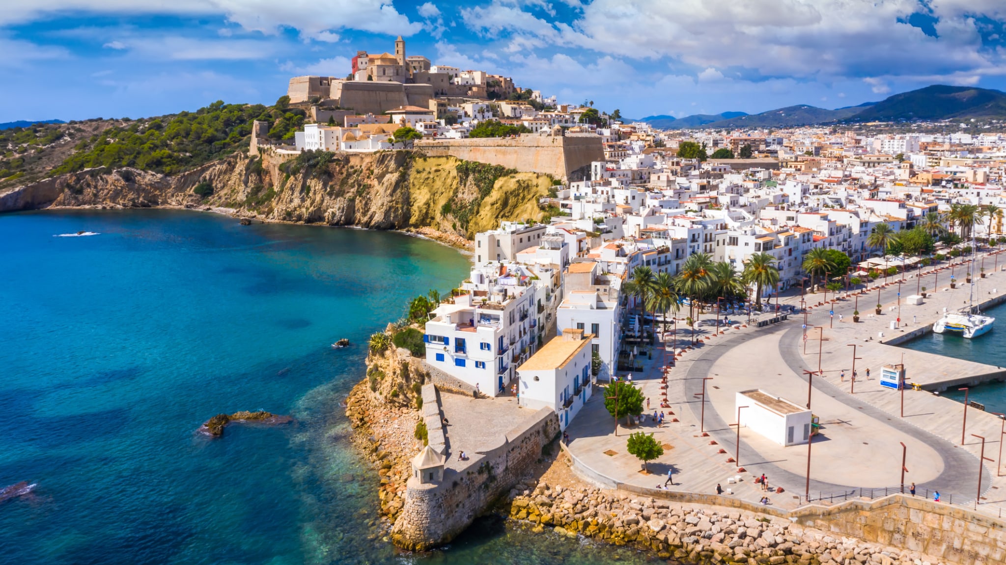 Ibiza Stadt am Meer, Spanien.