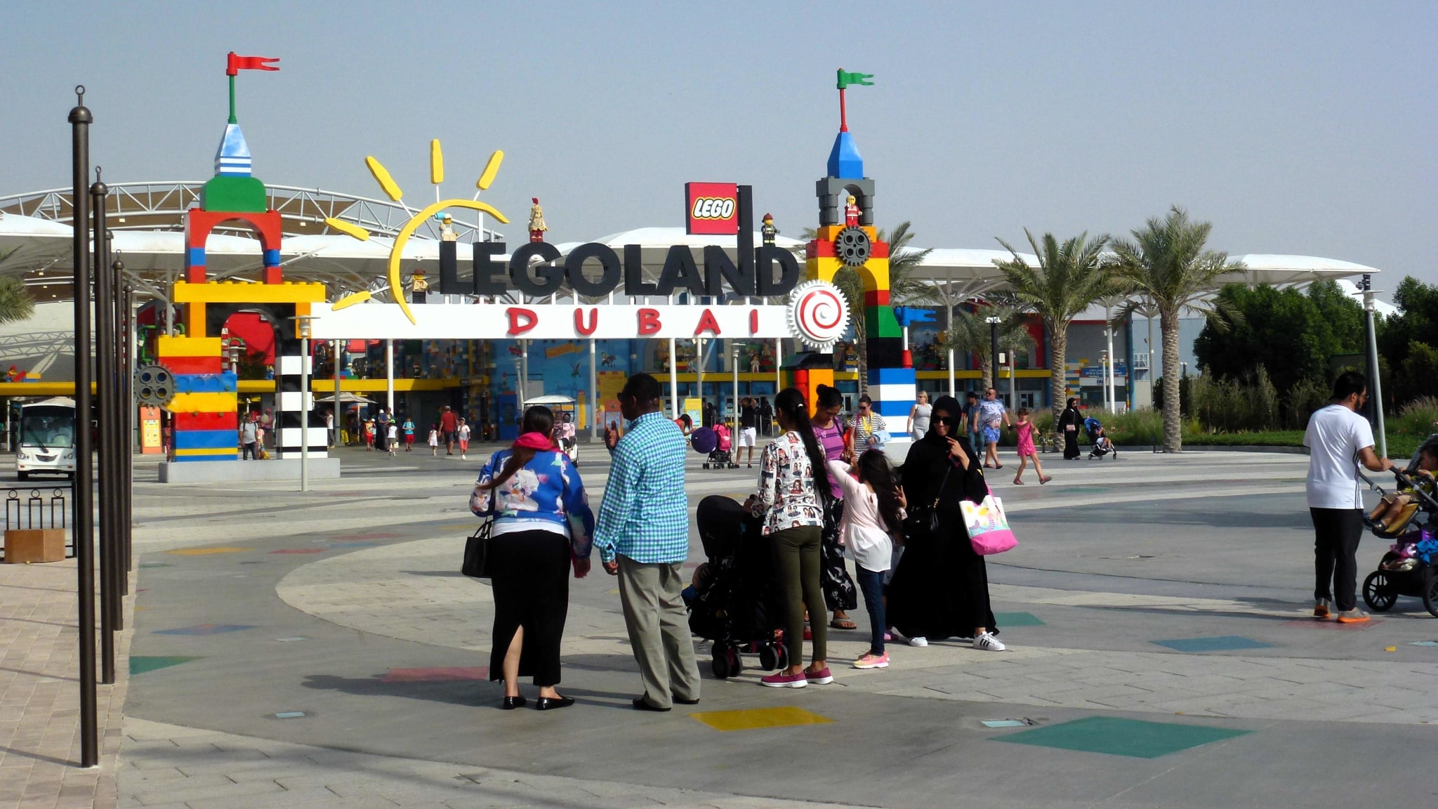 Der Eingang vom Legoland in Dubai.