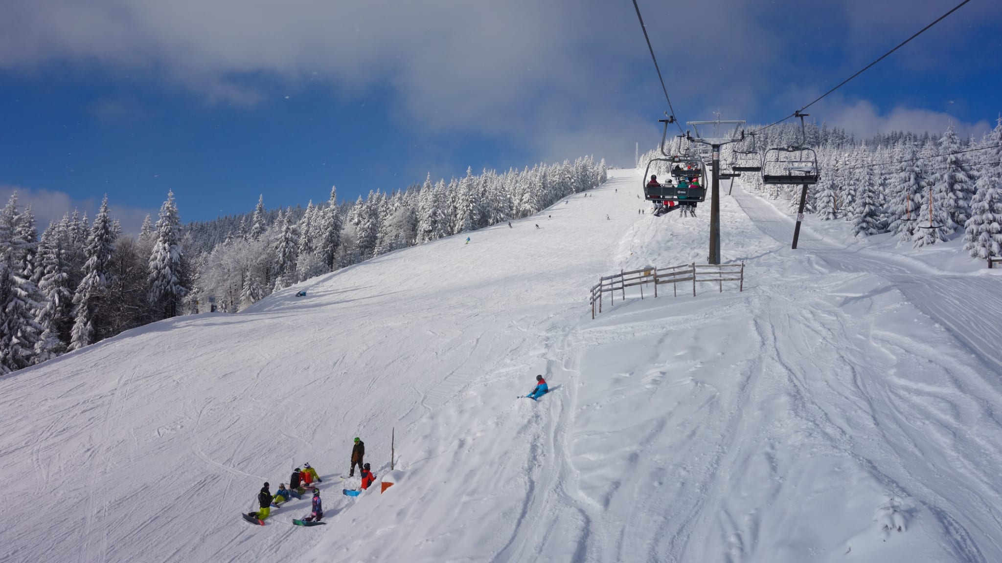 Berg Medvědín in Tschechien ©taken by Richard Radford/Moment via Getty Images