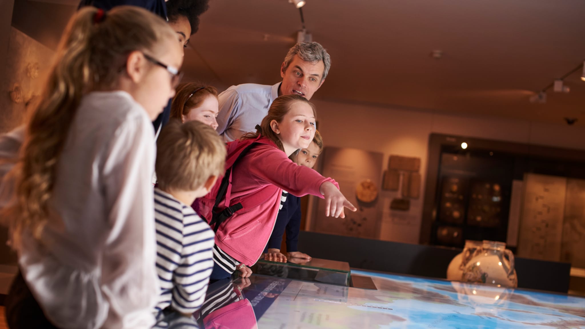 Museen sind langweilig? Stralsund zeigt, dass es auch anders geht © Monkey Business - stock.adobe.com
