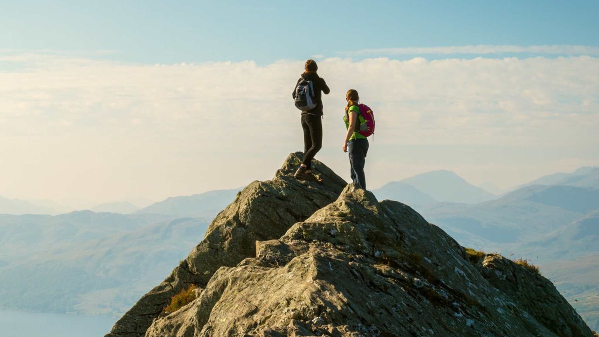 Beim Wandern kommt es auf die richtige Selbsteinschätzung an. © ABO PHOTOGRAPHY/Shutterstock.com
