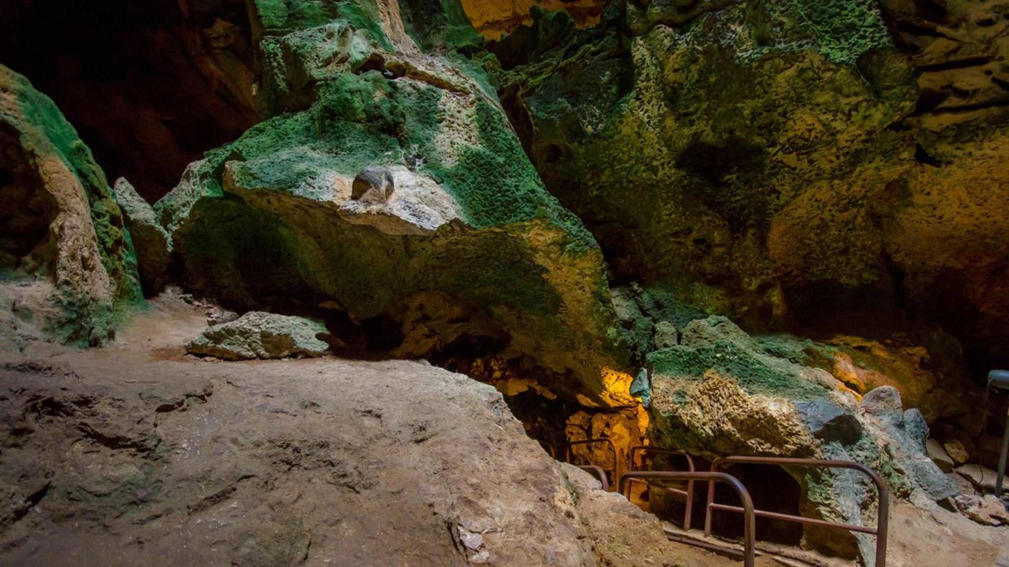 Die Hato Caves sind ein ideales Ziel für Abenteurer. © IMAGO/Depositphotos