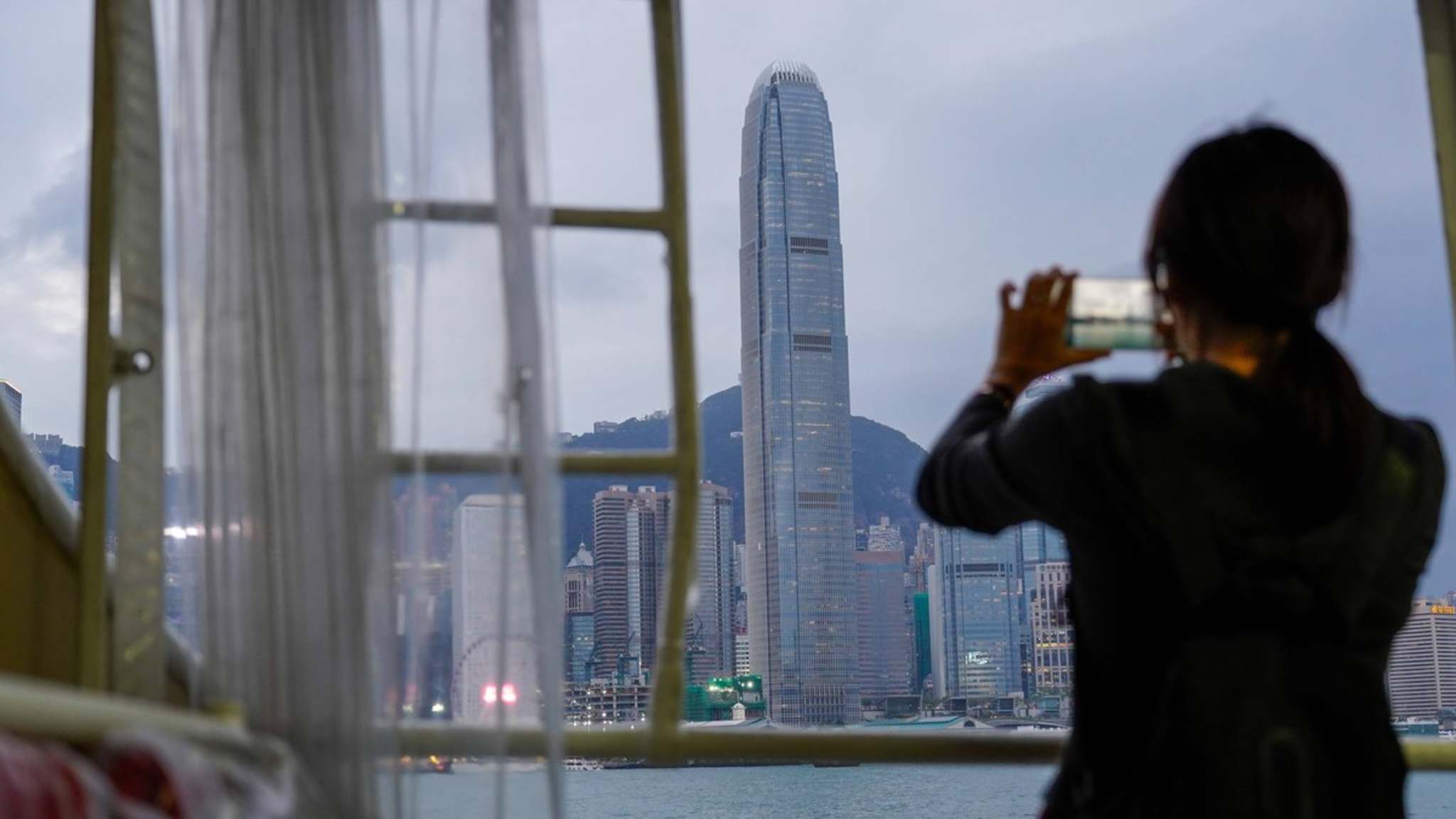 Hongkong mit seinen Sehenswürdigkeiten ist immer eine Reise wert. © IMAGO/Nexpher Images