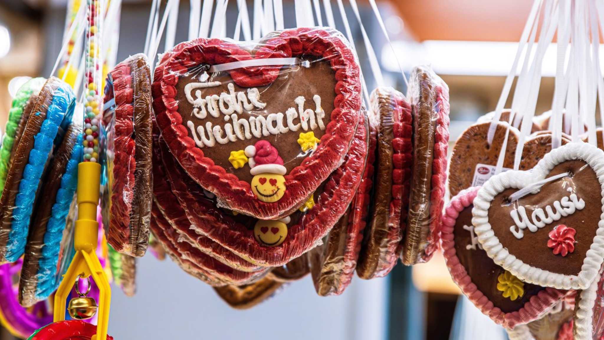 Von Süß bis deftig: Die Münchener Weihnachtsmärkte haben für jeden Gaumen etwas.  © istock/Dina Ivanova