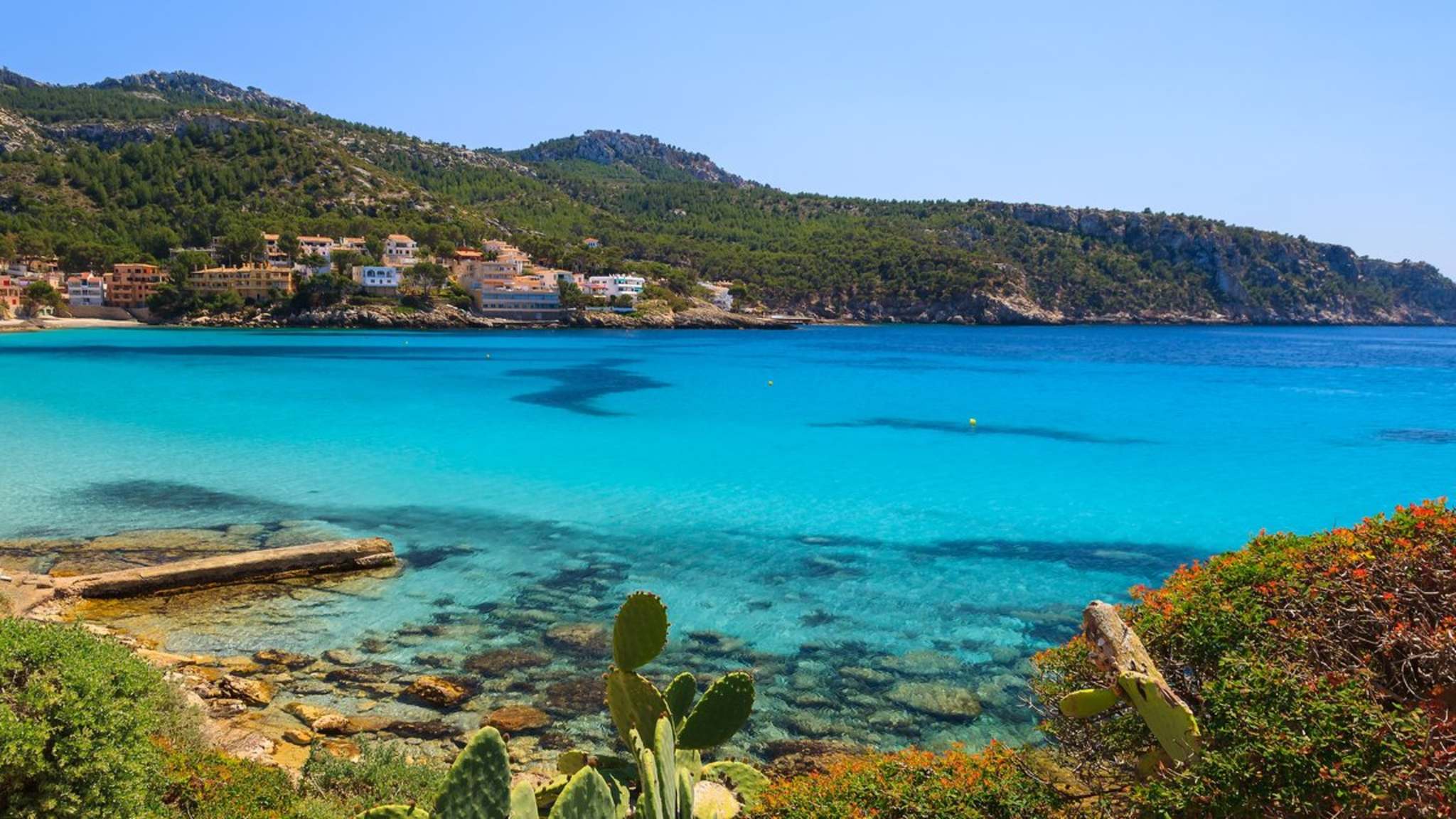 Die Strände um Sant Elm sind ein Mallorca-Geheimtipp. © pkazmierczak/iStock