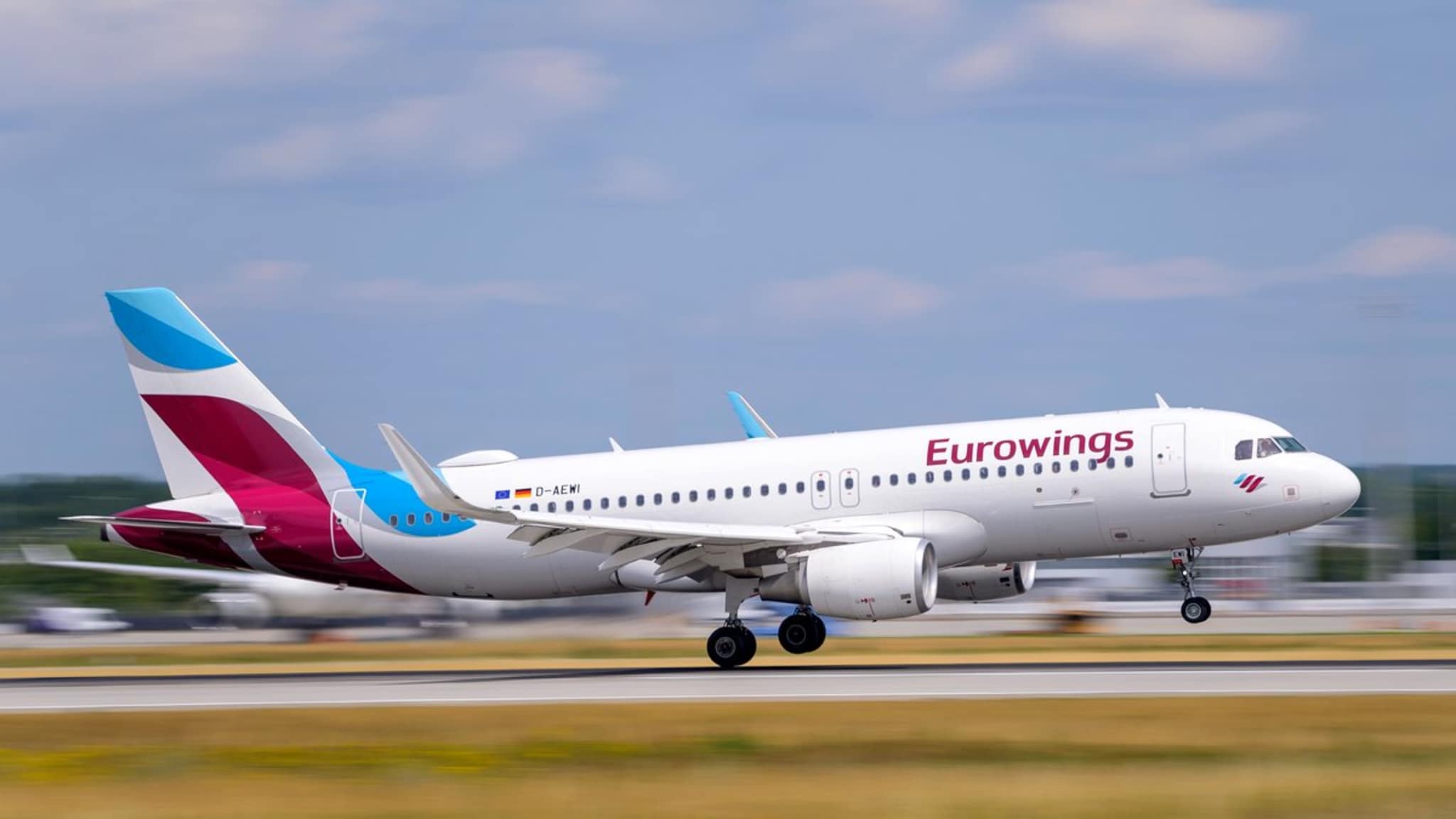 Das solltest Du vor der Buchung bei Eurowings beachten. © iStock via Getty/Dirk Daniel Mann