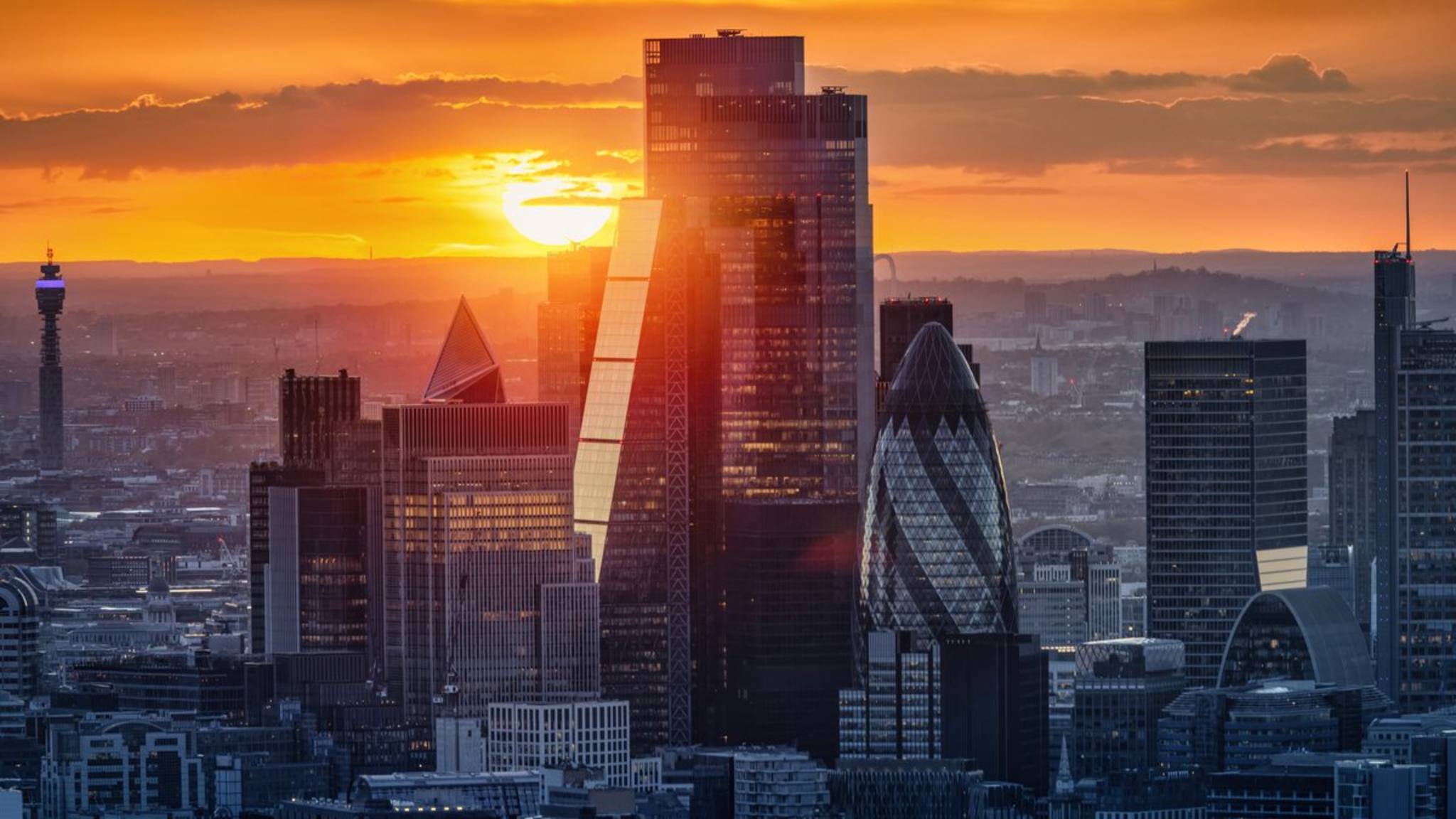 Deutsche, die nach London fliegen, müssen verpflichtend eine ETA, ein Visum oder einen anderen gültigen Aufenthaltsstatus haben. © iStock via Getty/SHansche