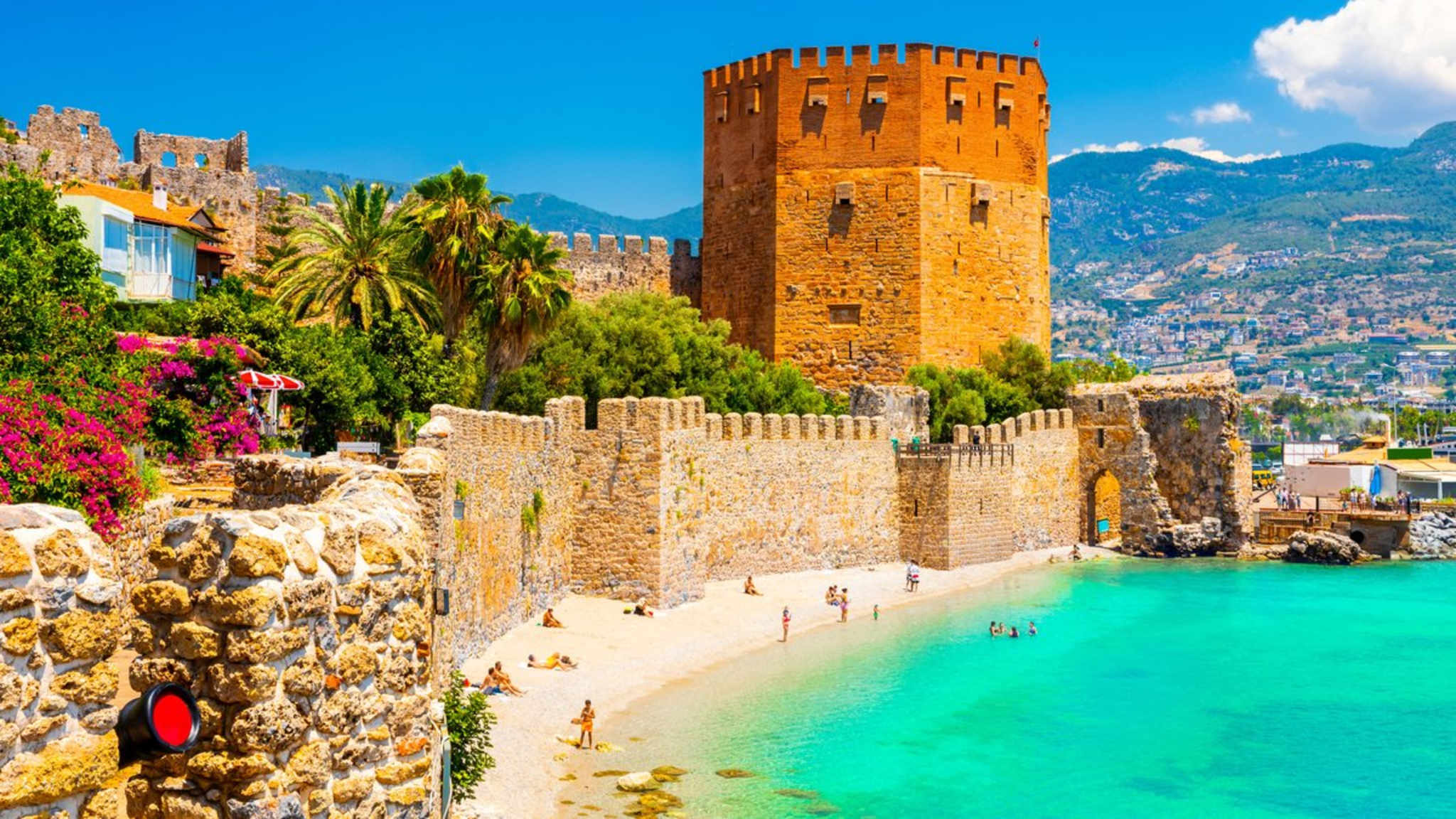 Das türkische Alanya ist als Badeort bekannt. © iStock via Getty/Aleh Varanishcha