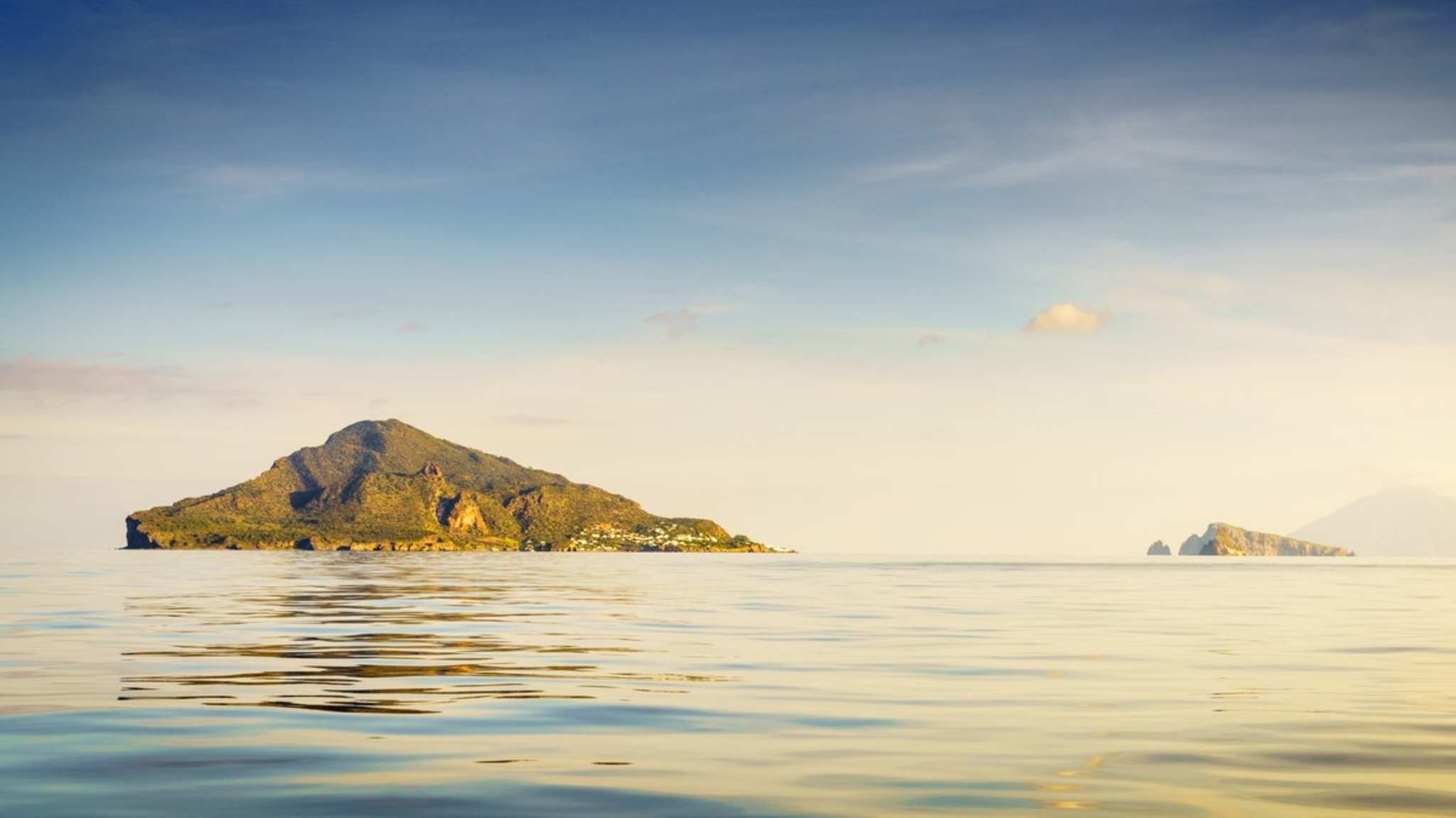 Auf den Spuren von Odysseus besuchst Du einige malerische Inseln Griechenland und Italien. © alexeys/iStock via Getty Images