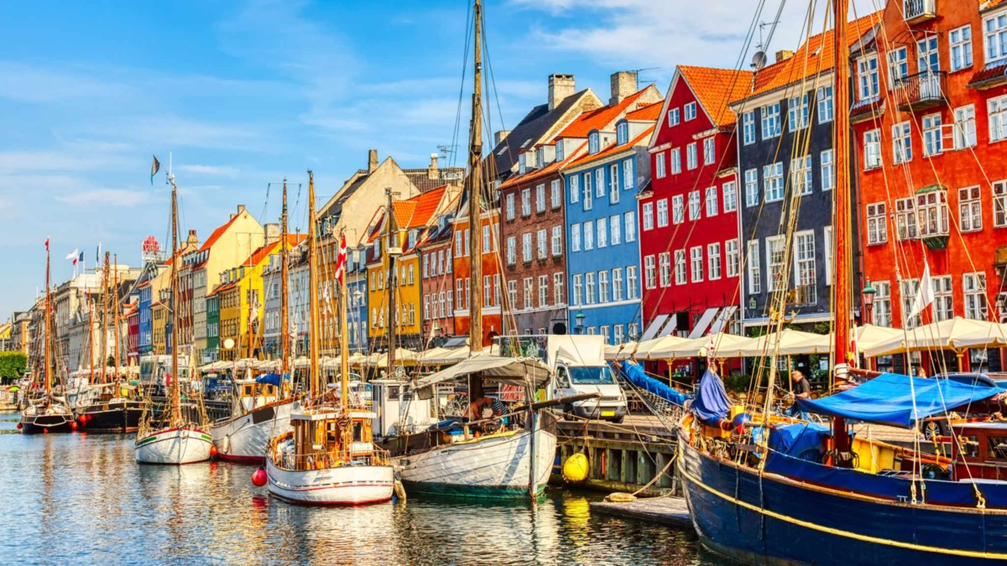Kopenhagen ist häufig bunt und einladend. © Nick N A/Shutterstock.com