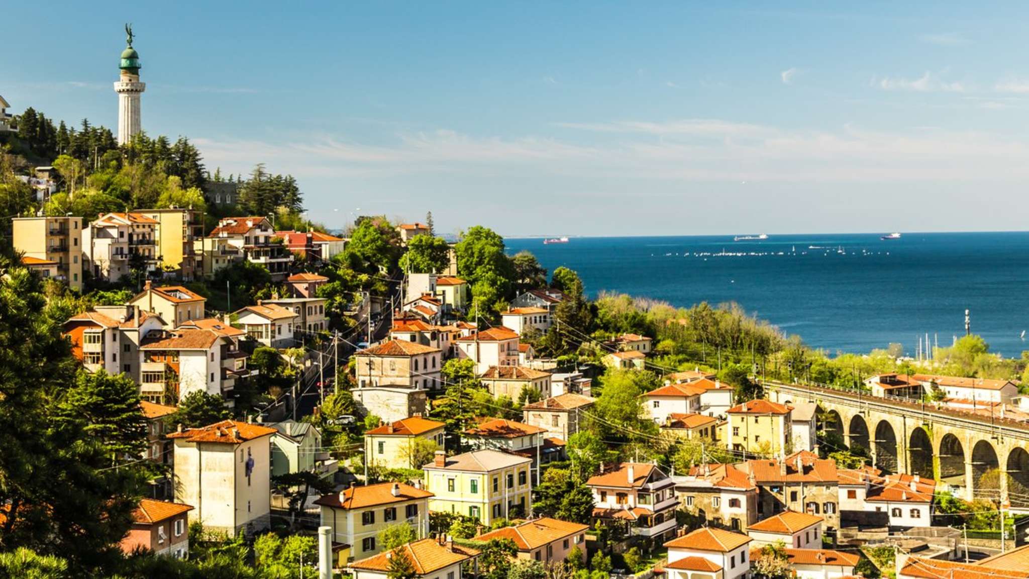 Die Bucht von Triest ist absolut sehenswert. © zakaz86/Shutterstock.com