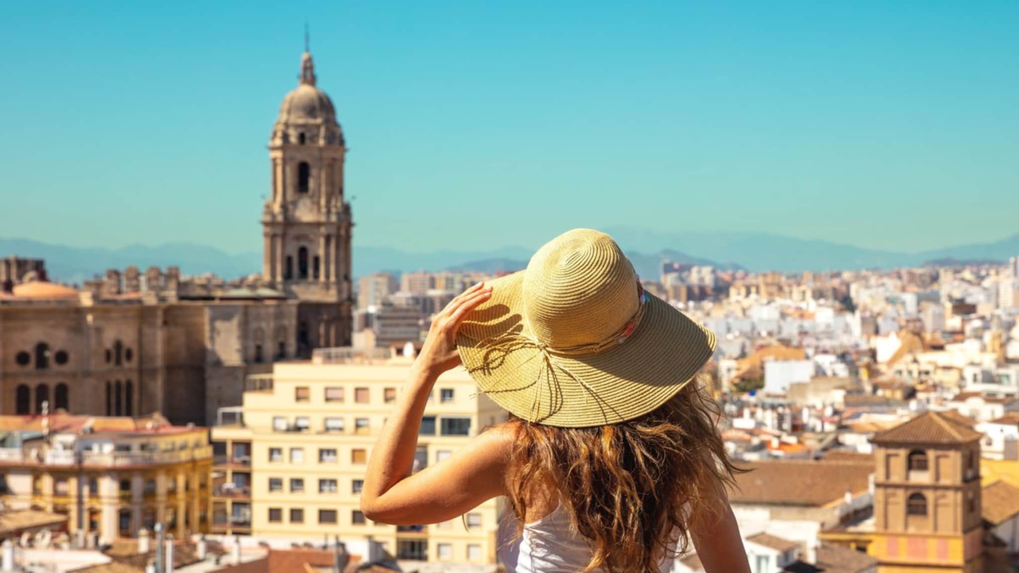 Málaga gilt unter Expats als die attraktivste Stadt der Welt. © margouillat photo/Shutterstock.com