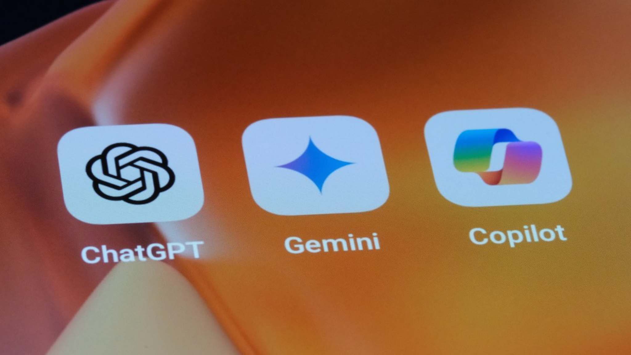 Tools wie ChatGPT, Copilot oder Gemini bieten Unterstützung. © iStock via Getty/Robert Way