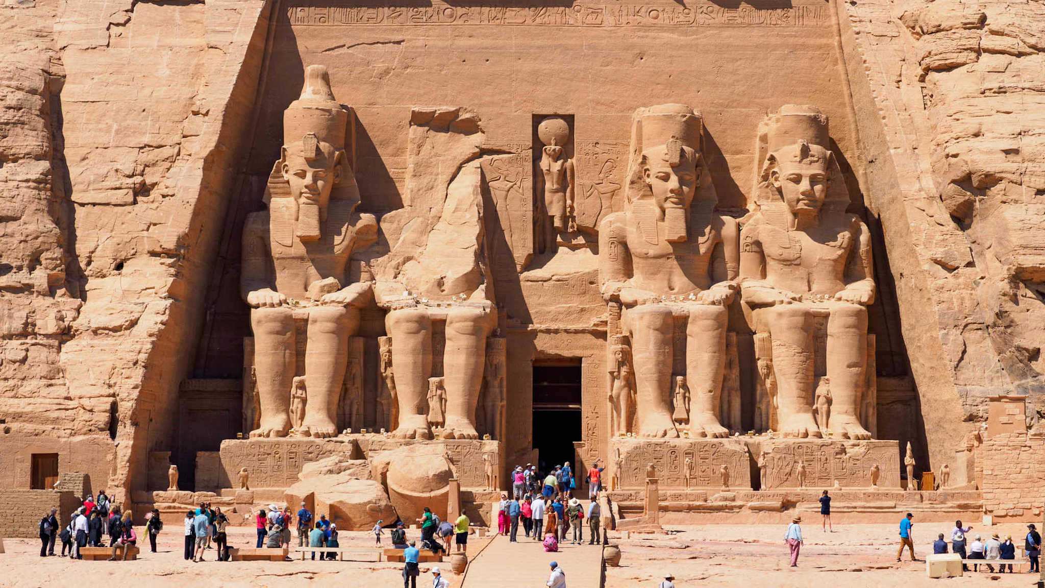 Der Tempel von Abu Simbel am Ufer des Nassersees, Ägypten.