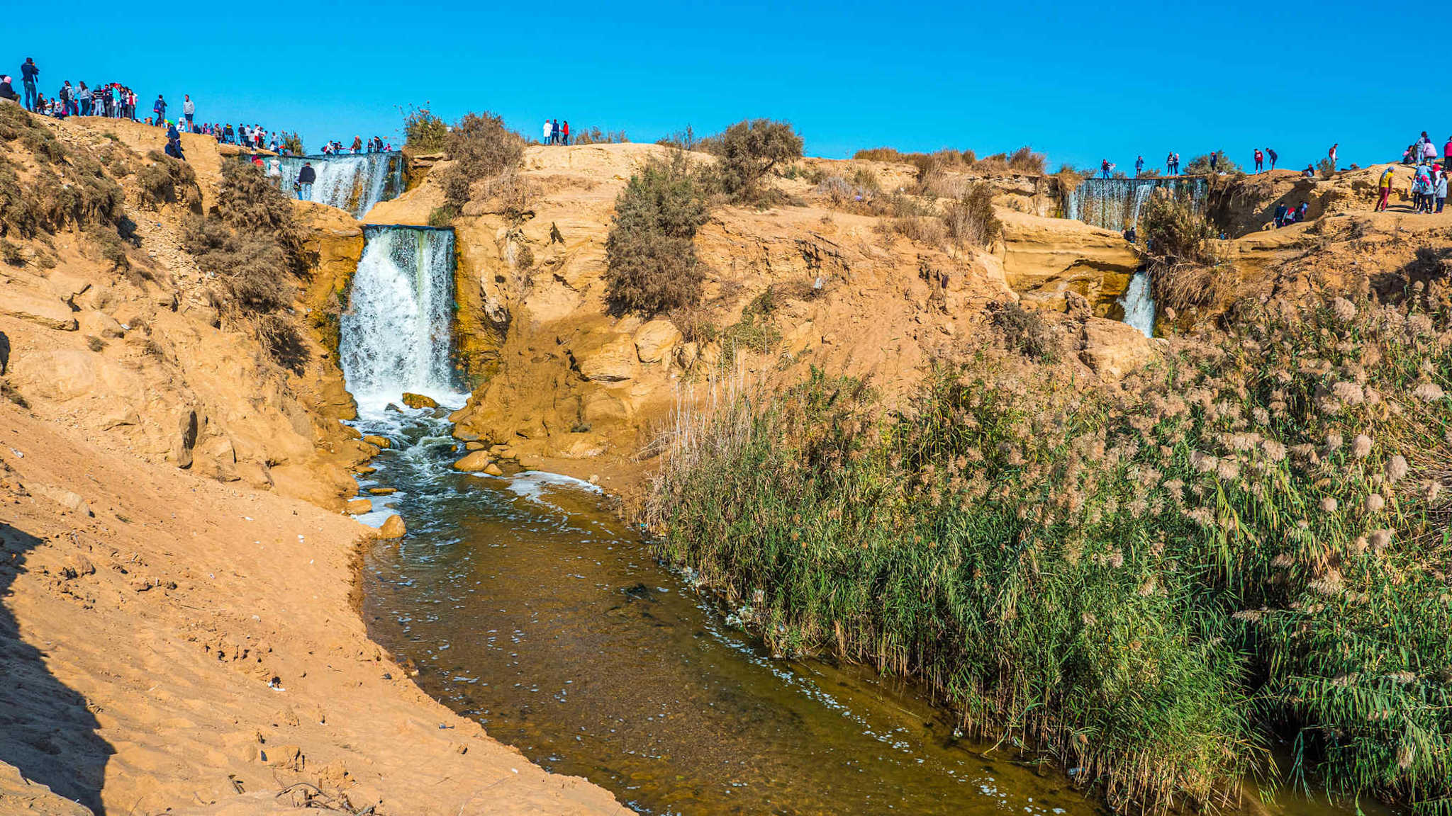 Ein Wasserfall im Wadi El Rayan in Ägypten.