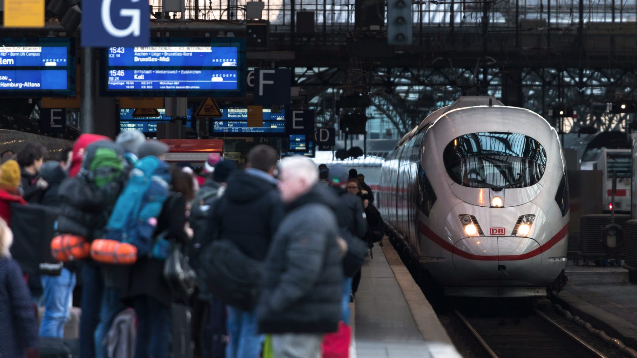 Hannover Im Ausnahmezustand Bahnstreik Lahmt Die Stadt Chaos Auf Gleisen Und Strasenfeed