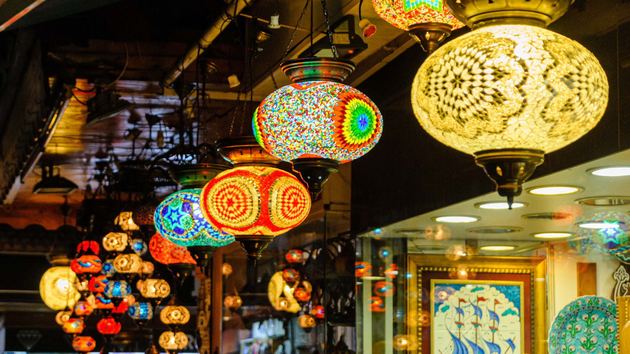 Orientalische Lampen auf dem Markt von Fethiye