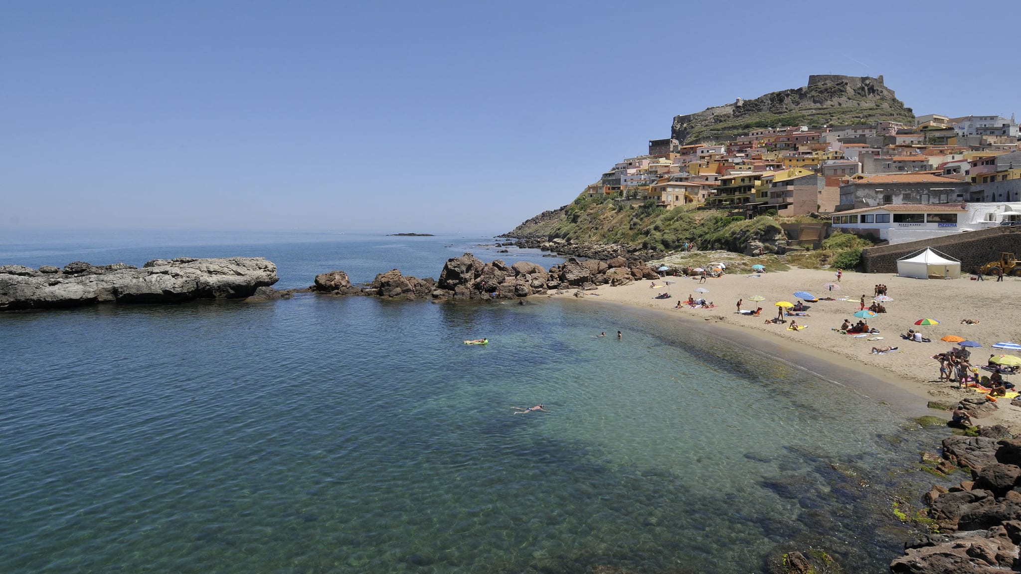Spiaggia di Castelsardo, Sardinien © Udo Bernhart