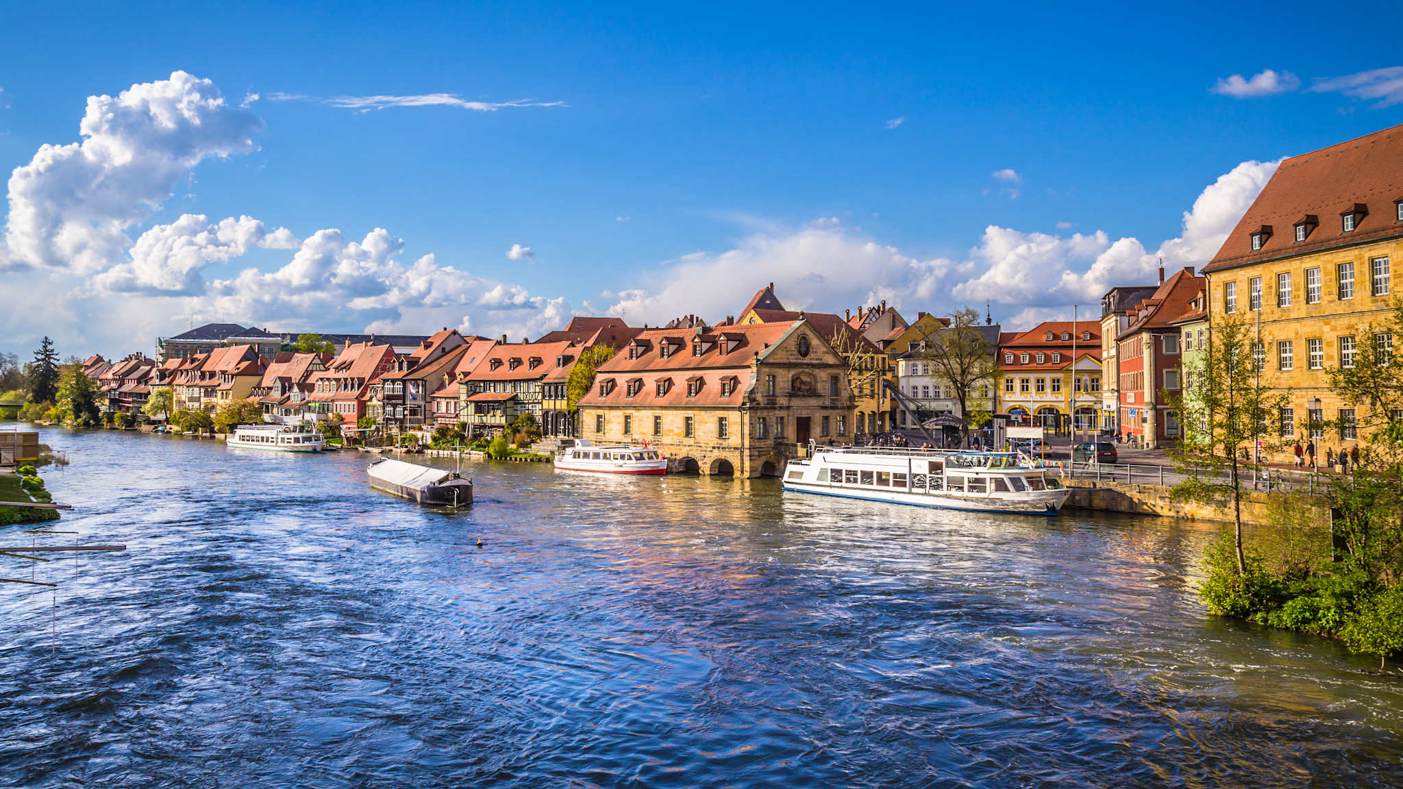 Blick über die Regnitz auf Bamberg
