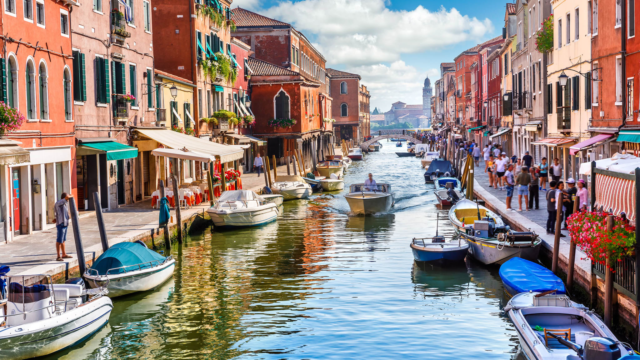 Bunte Häuser in Murano bei Venedig