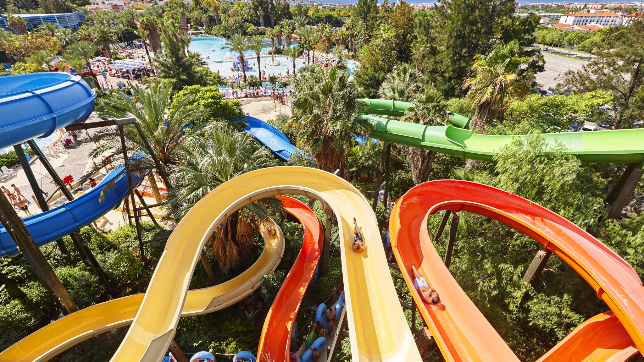 Rutschen im Caribe Aquatic Park in der Port Aventura World
