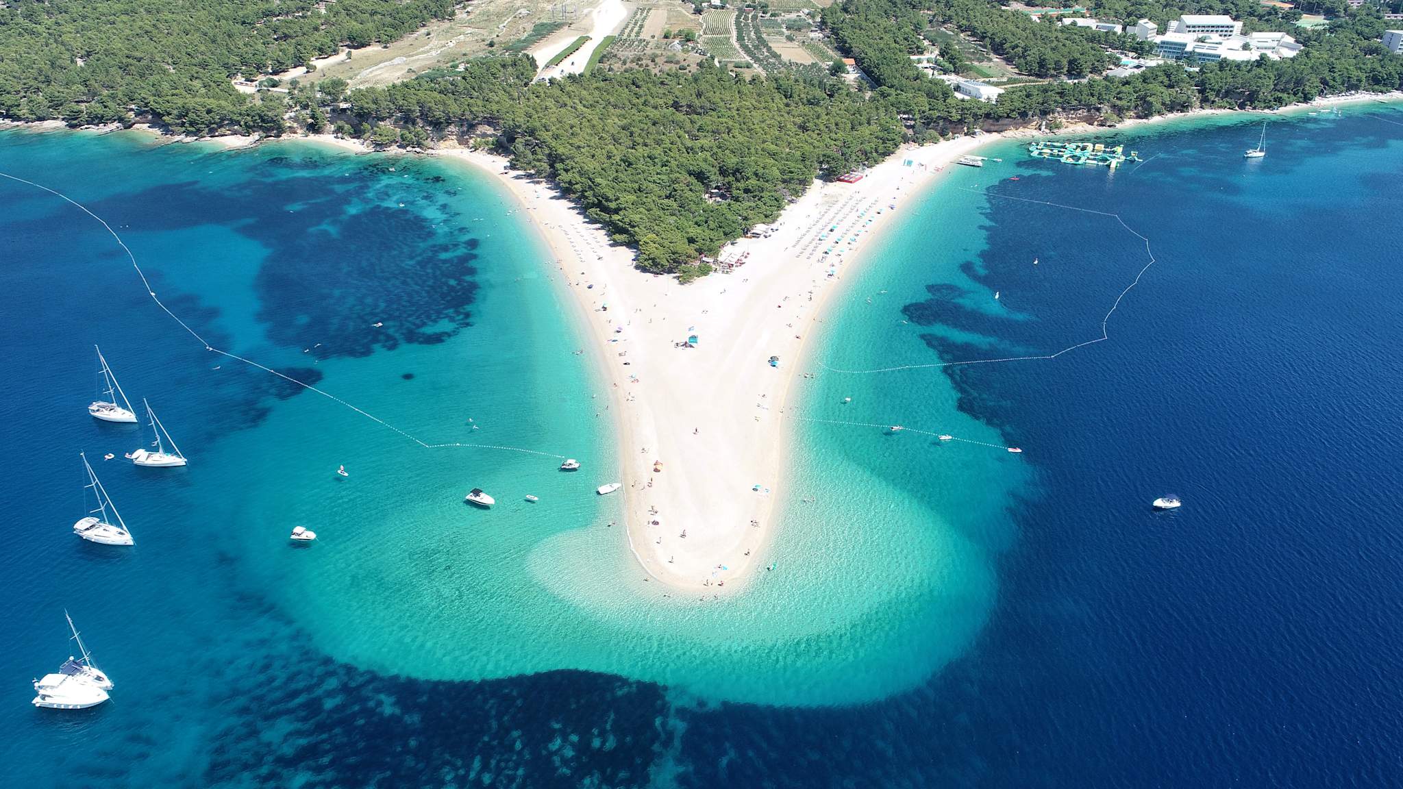 Strand Zlati Rat in Kroatien