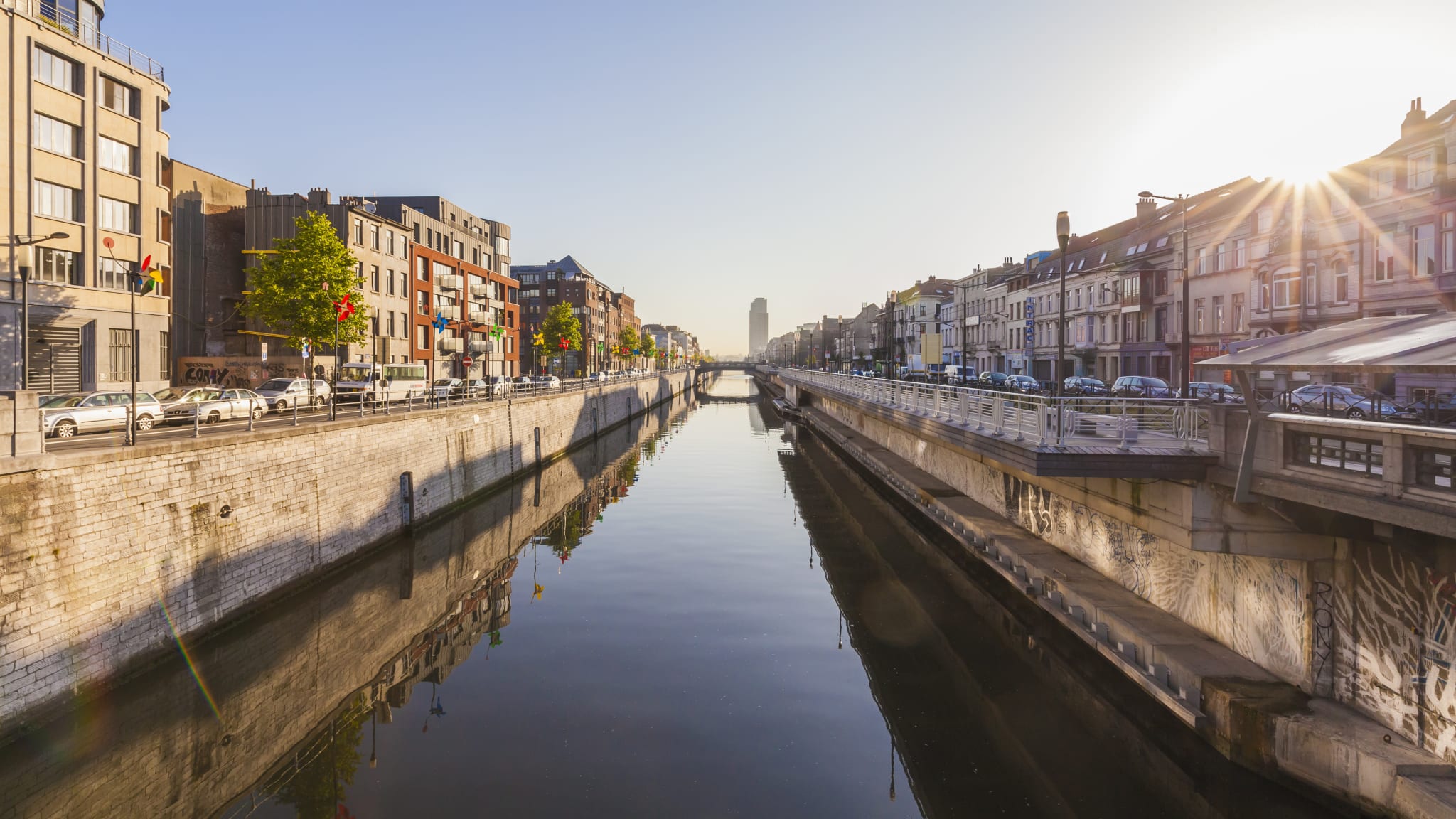 Belgium, Brussels, residential houses at Charleroi Canal