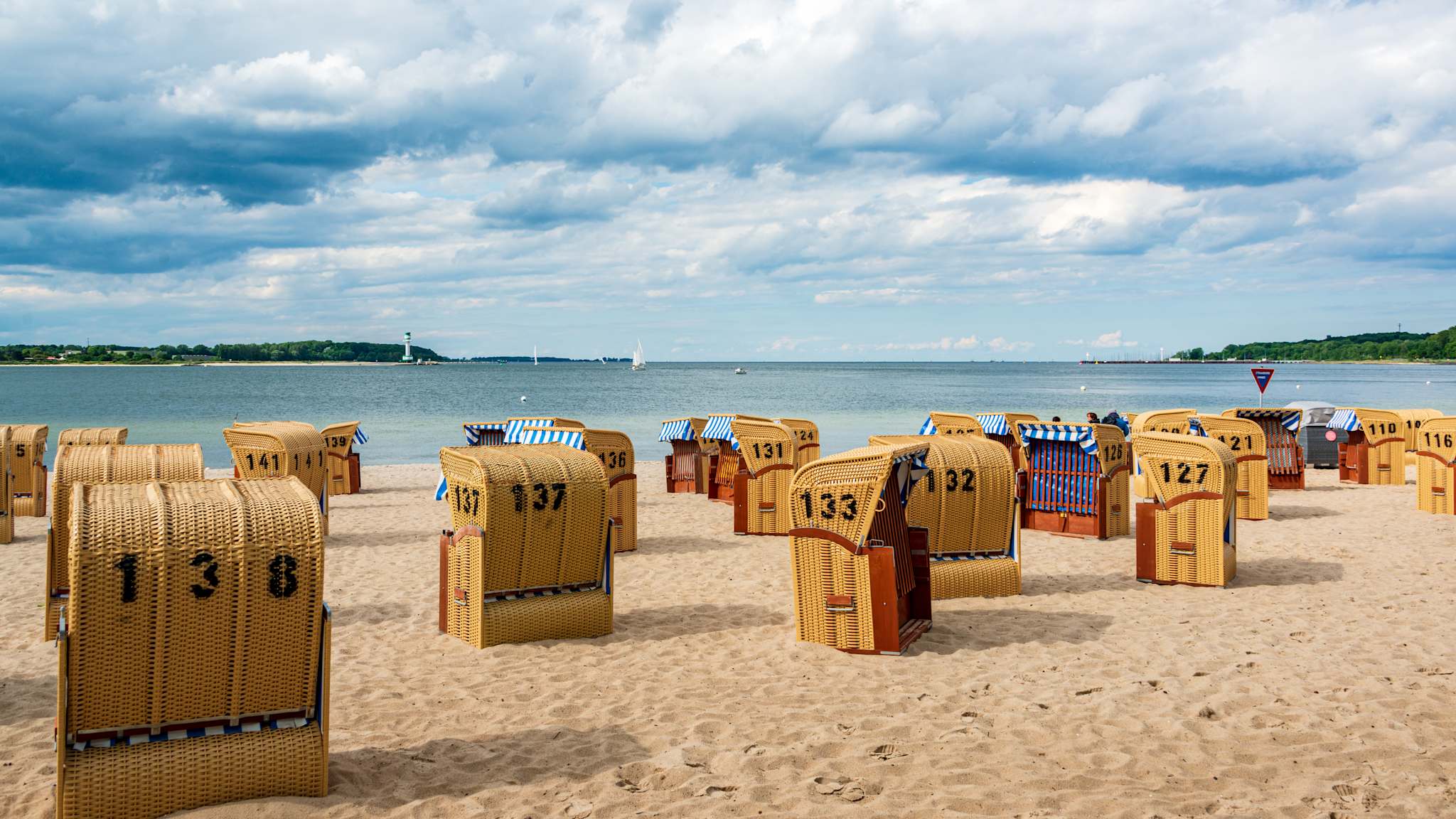 Strand Heikendort / Möltendorf bei Kiel, Deutschland © Shutterstock