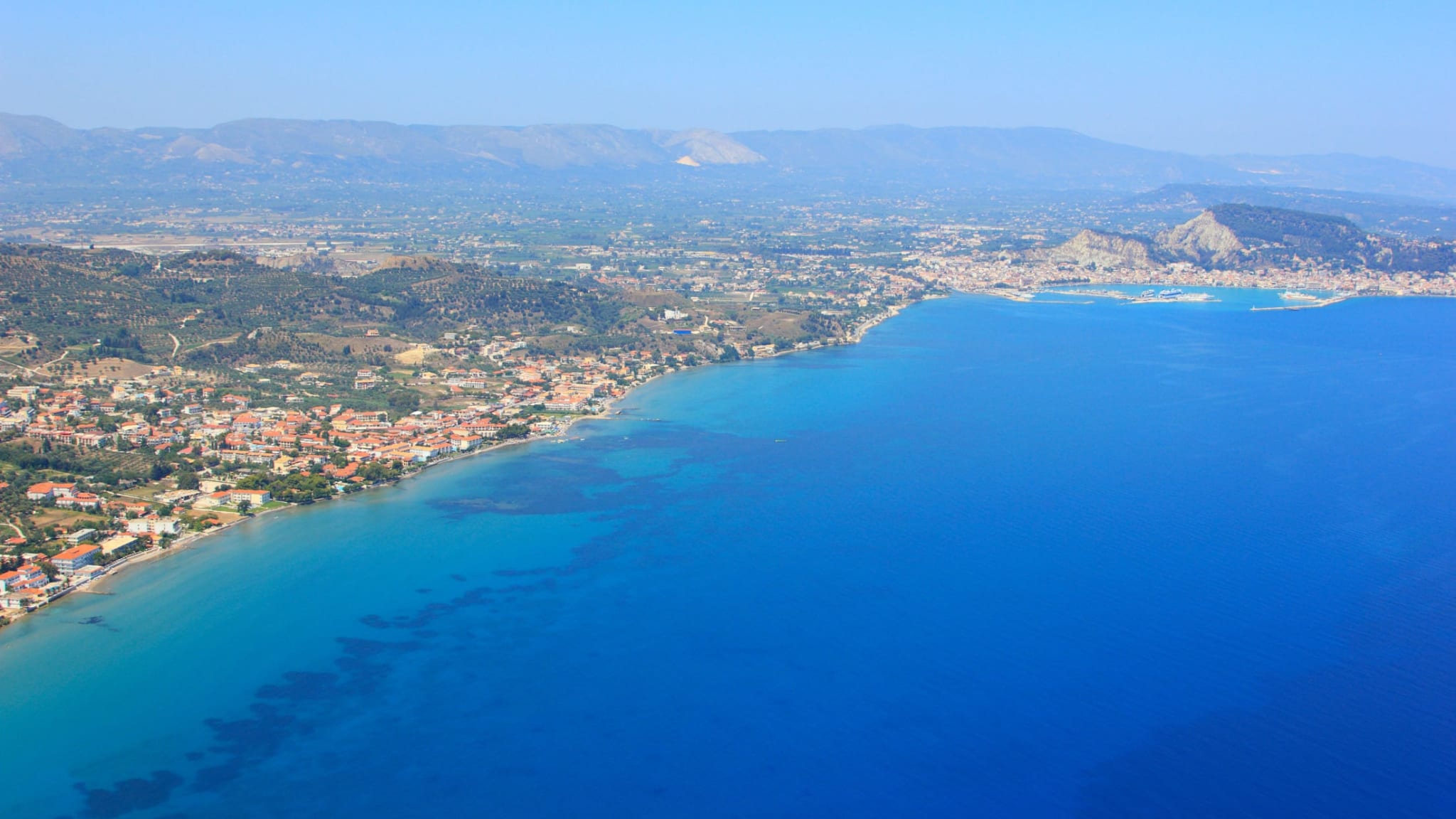 Blick auf die Küste von Argassi, Zakynthos, Griechenland
