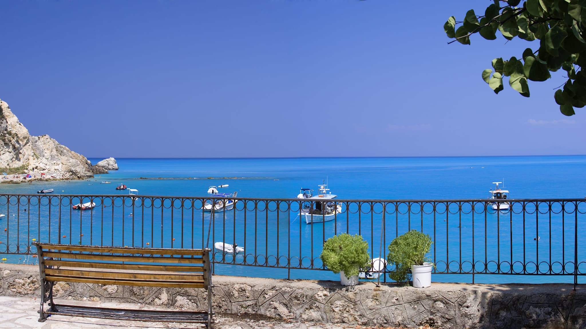 Aghios Nikitas (Lefkada), Kleine Griechische Inseln