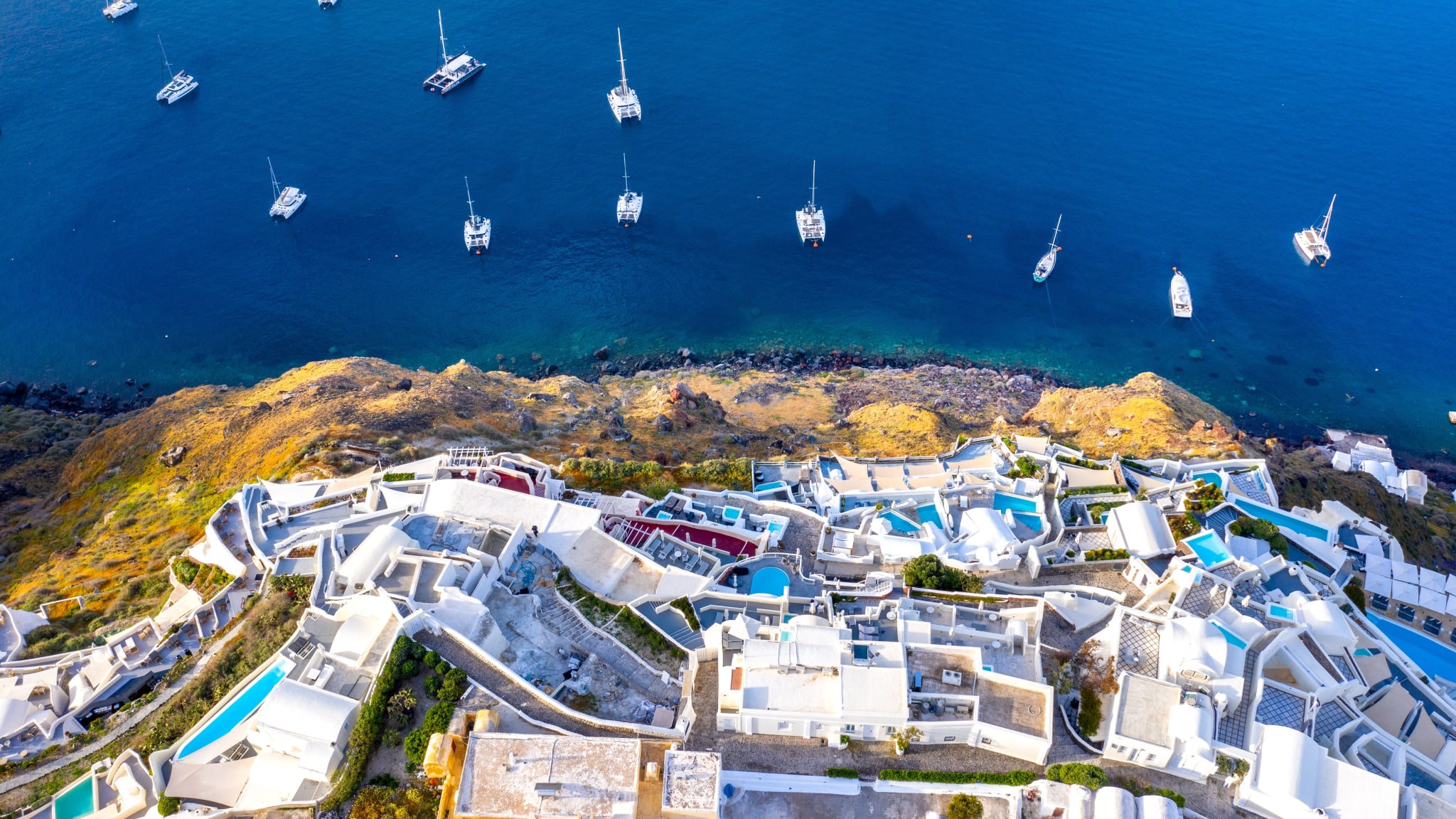 Ausblick auf Oia Stadt am Wasser