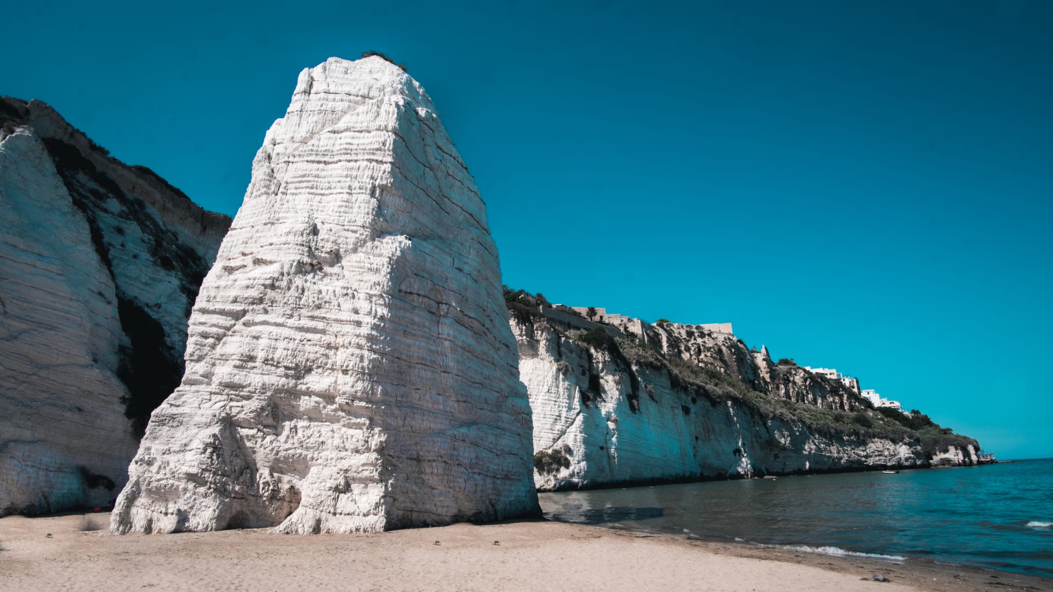 Spiaggia di Pizzomunna, Adriaküste, Apulien, Italien