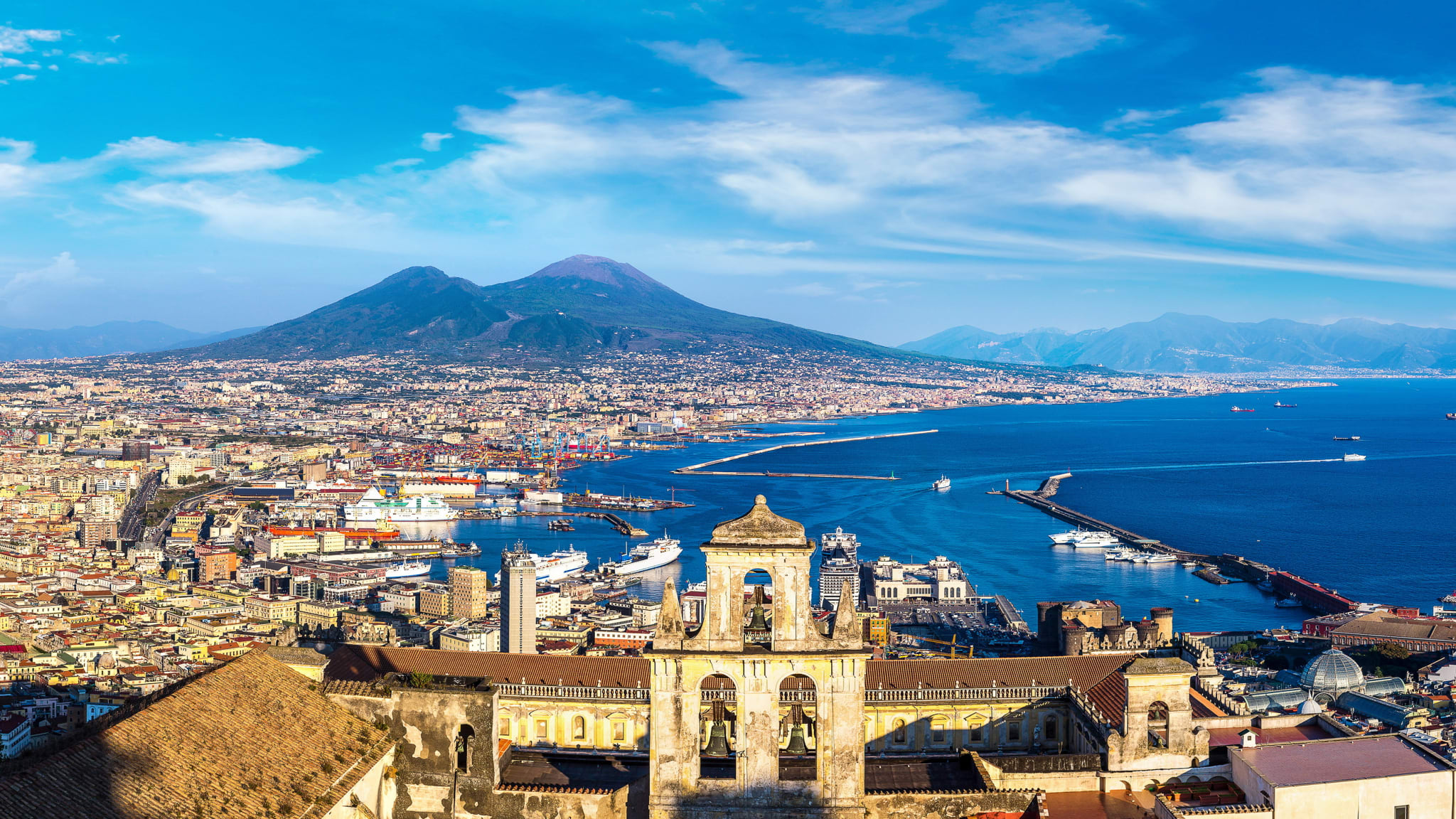Neapel, Kampanien, Tyrrhenisches Meer, Italien © Shutterstock - Sergii Figurnyi