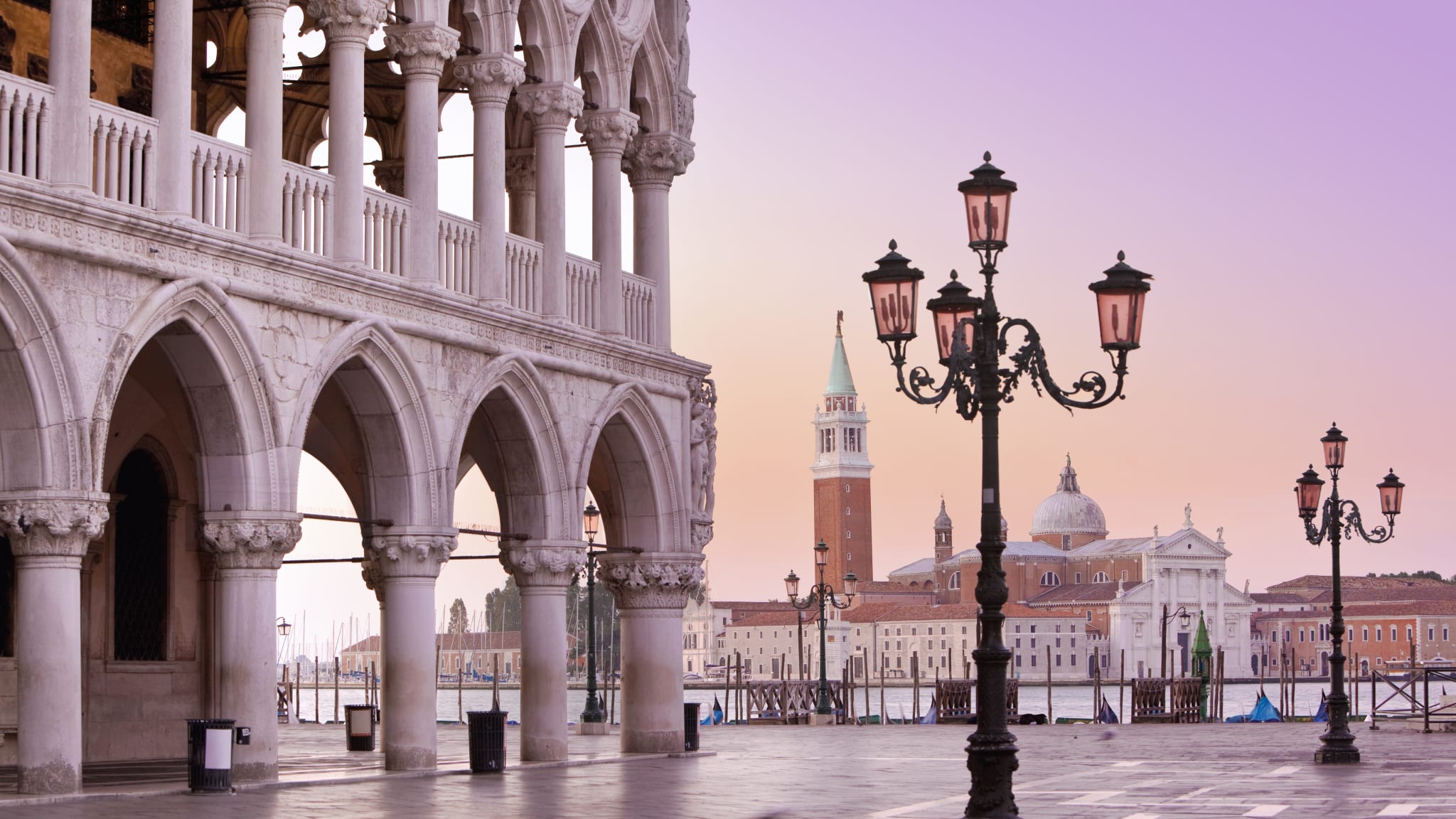 Lido und St Marks-Platz in Venedig, Italien am Morgen