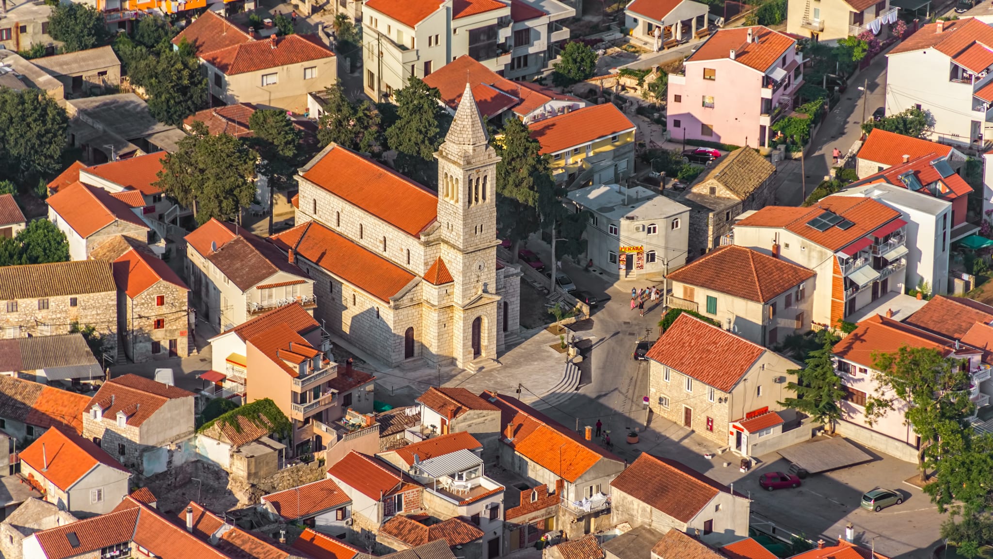 Pakostane Luftaufnahme