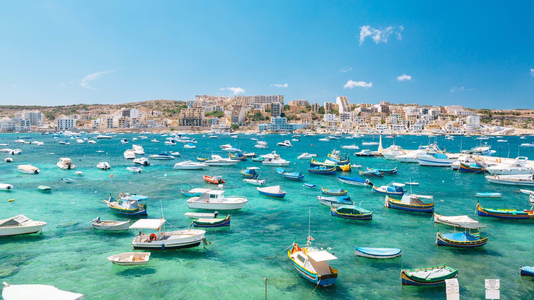 Boote in Bugibba Bucht, Malta