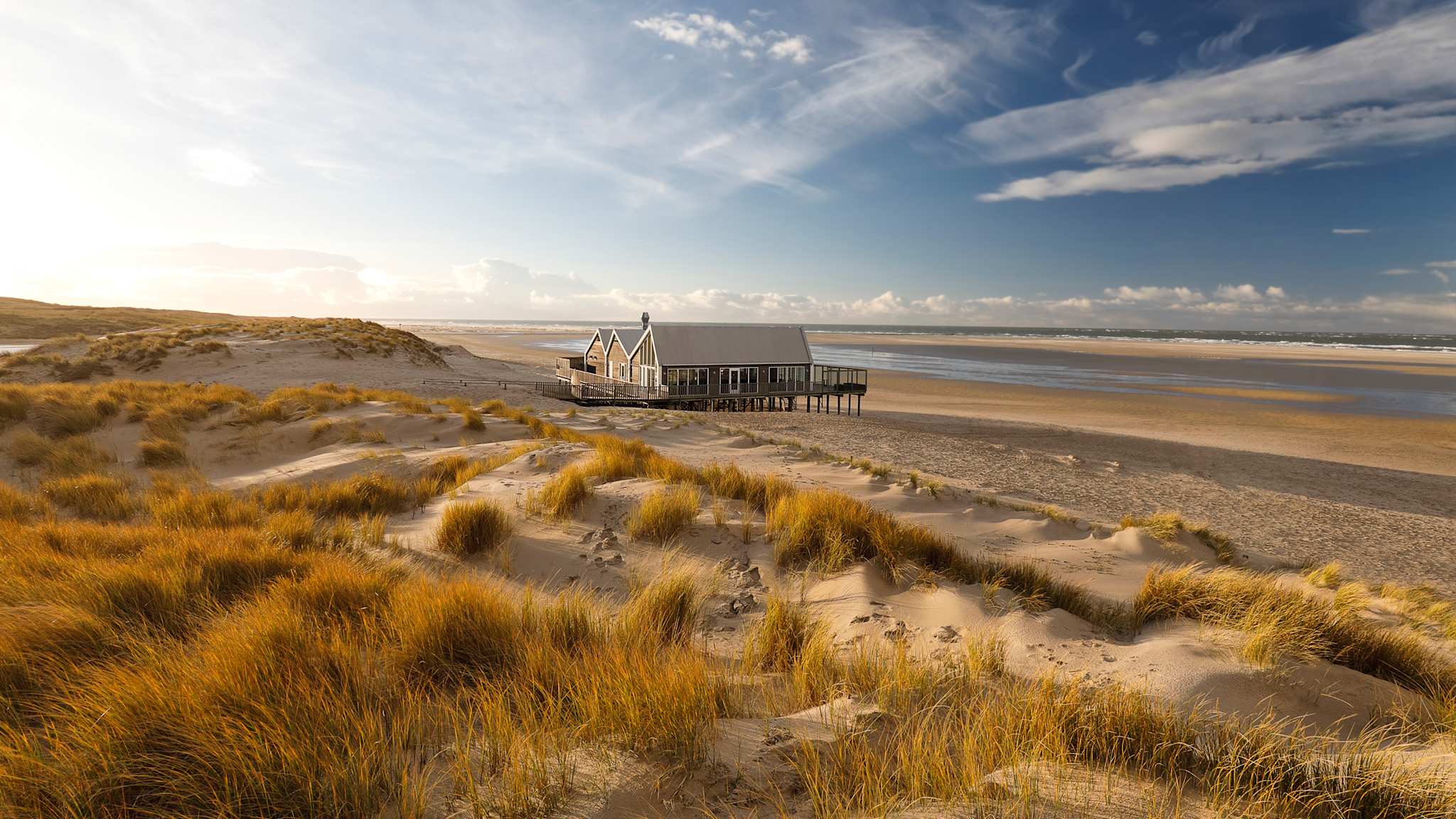 Holzhaus am Nordseestrand, Niederlande