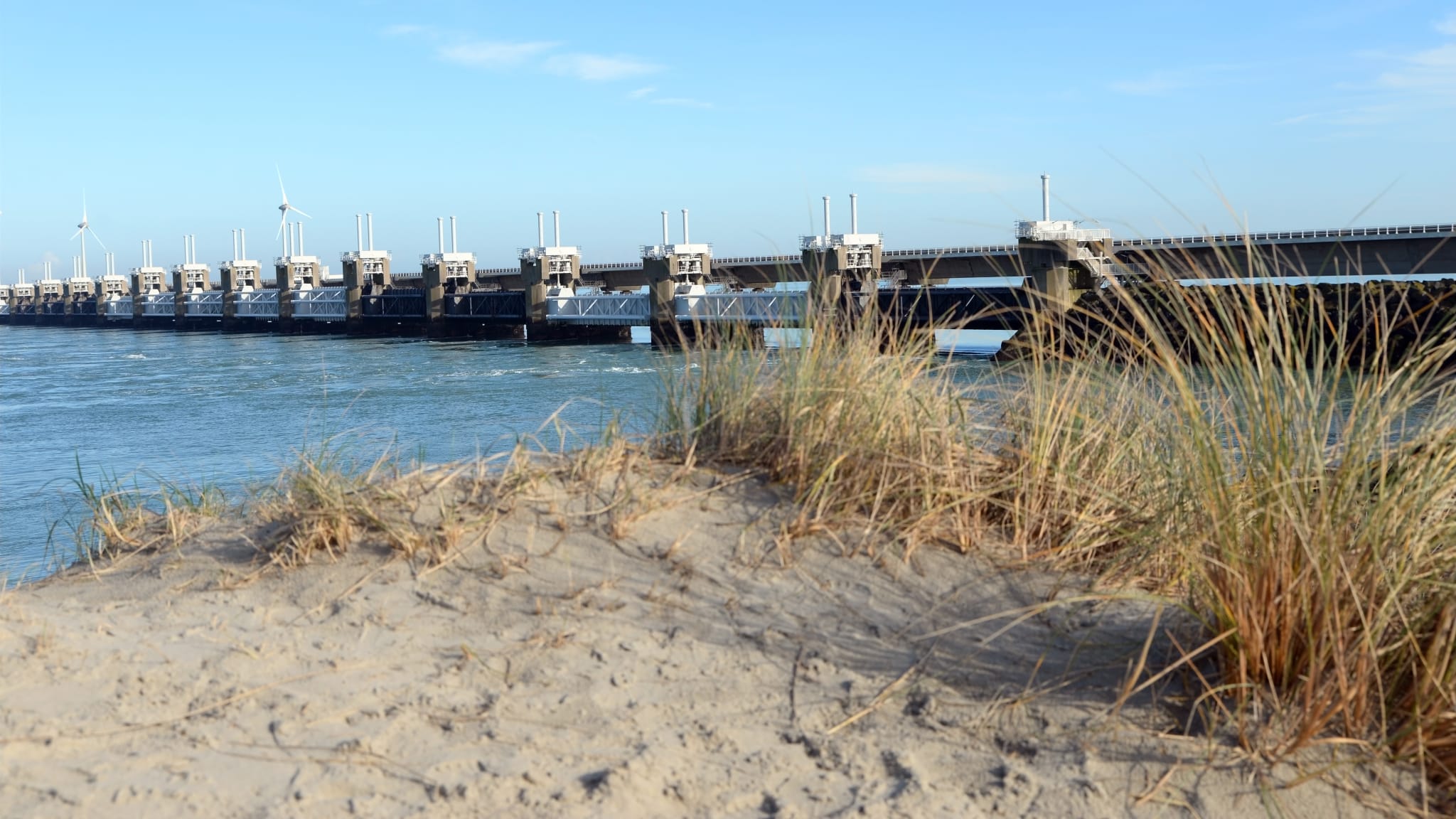 Hochwasserbarriere im Delta-Werk Zeeland