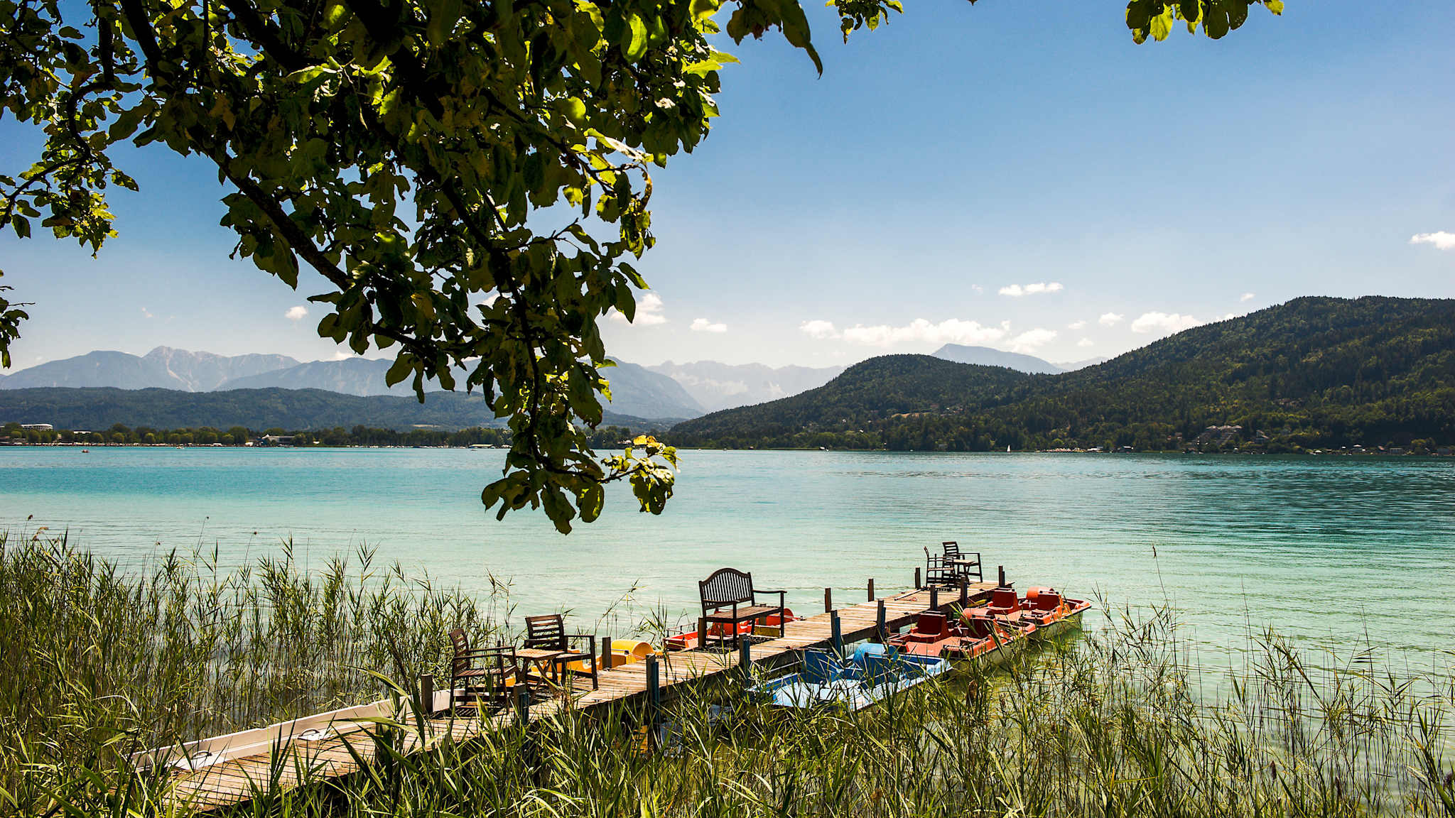 Austria, Carinthia, jetty at Lake Woertherses
