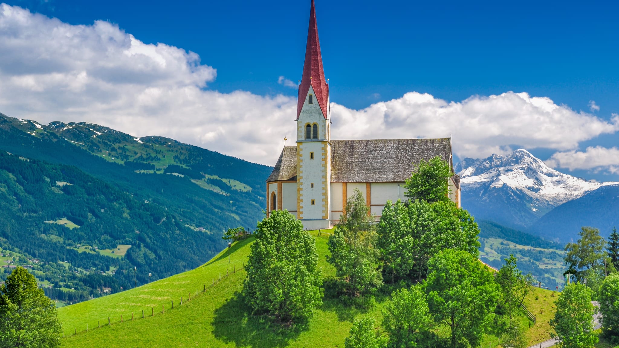 Kirche St. Pankraz, Zillertal, Tirol
