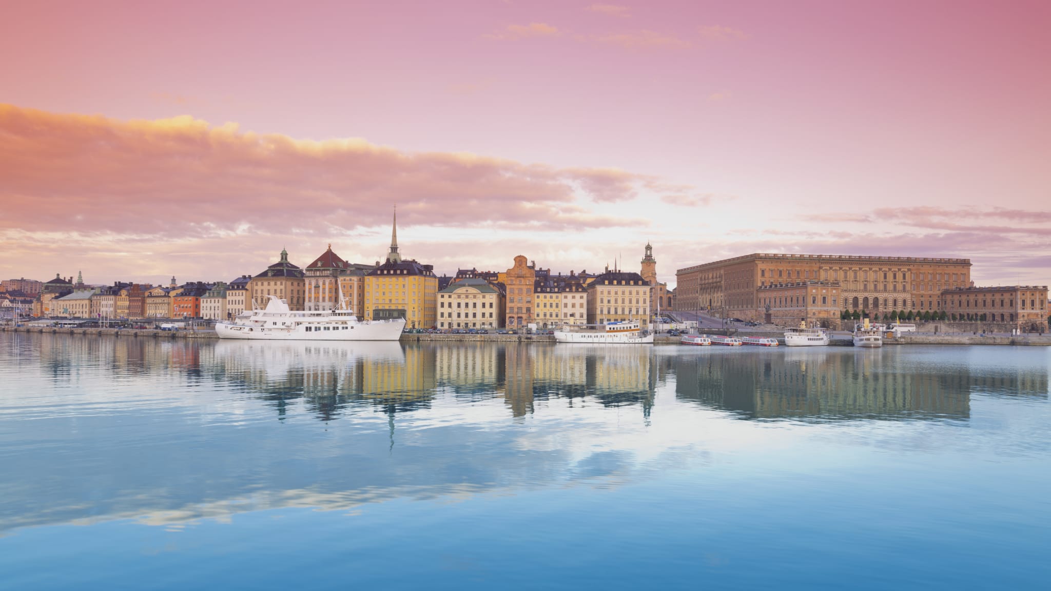 Sweden, Stockholm, View on the Royal Palace and Gamla Stan, old town