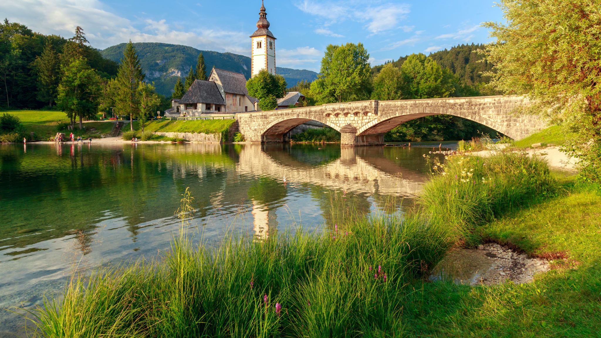 Wocheiner Sees mit der Kirche sv. Janez, Wochein, Gorenjska / Oberkrain