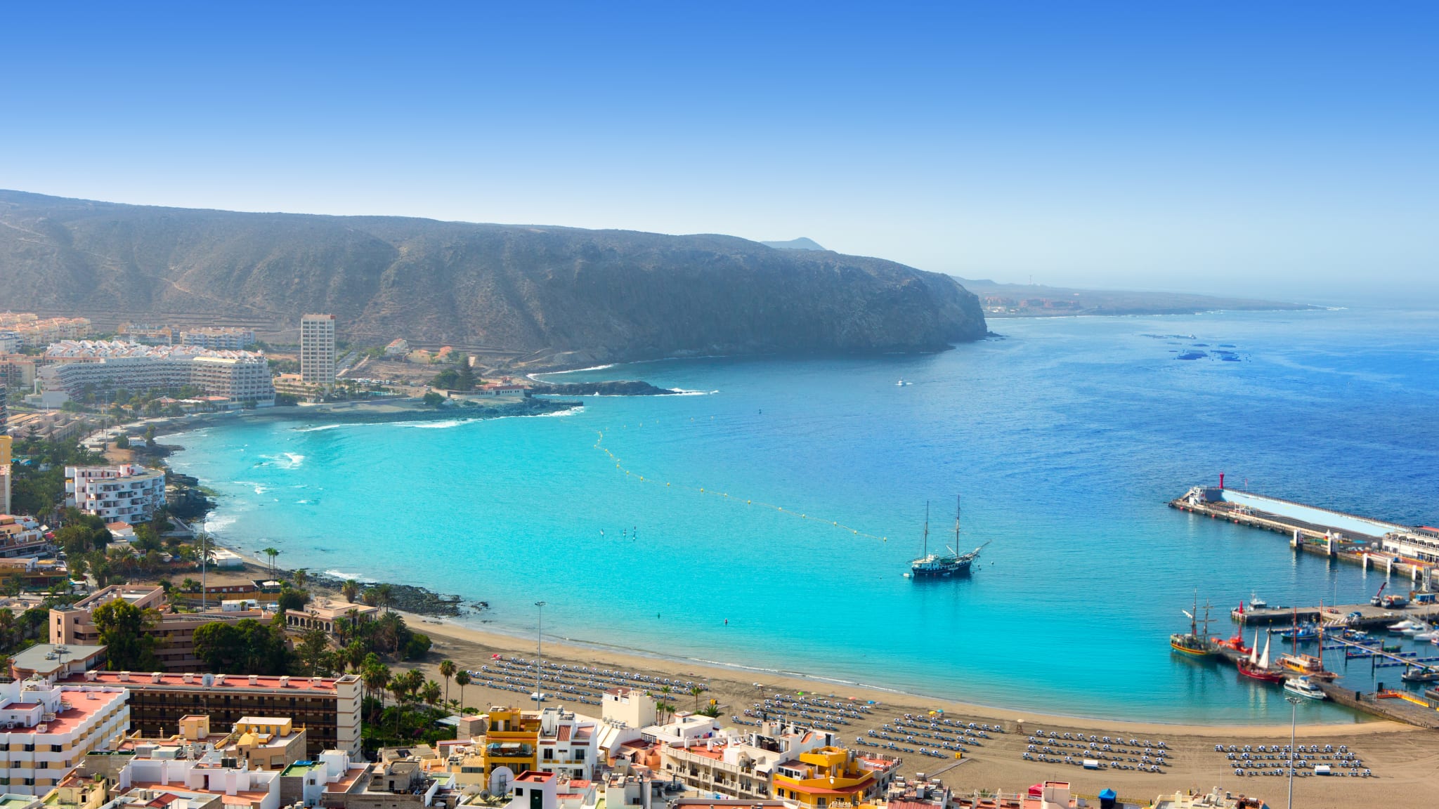 Los Cristianos, Teneriffa © Shutterstock - lunamarina