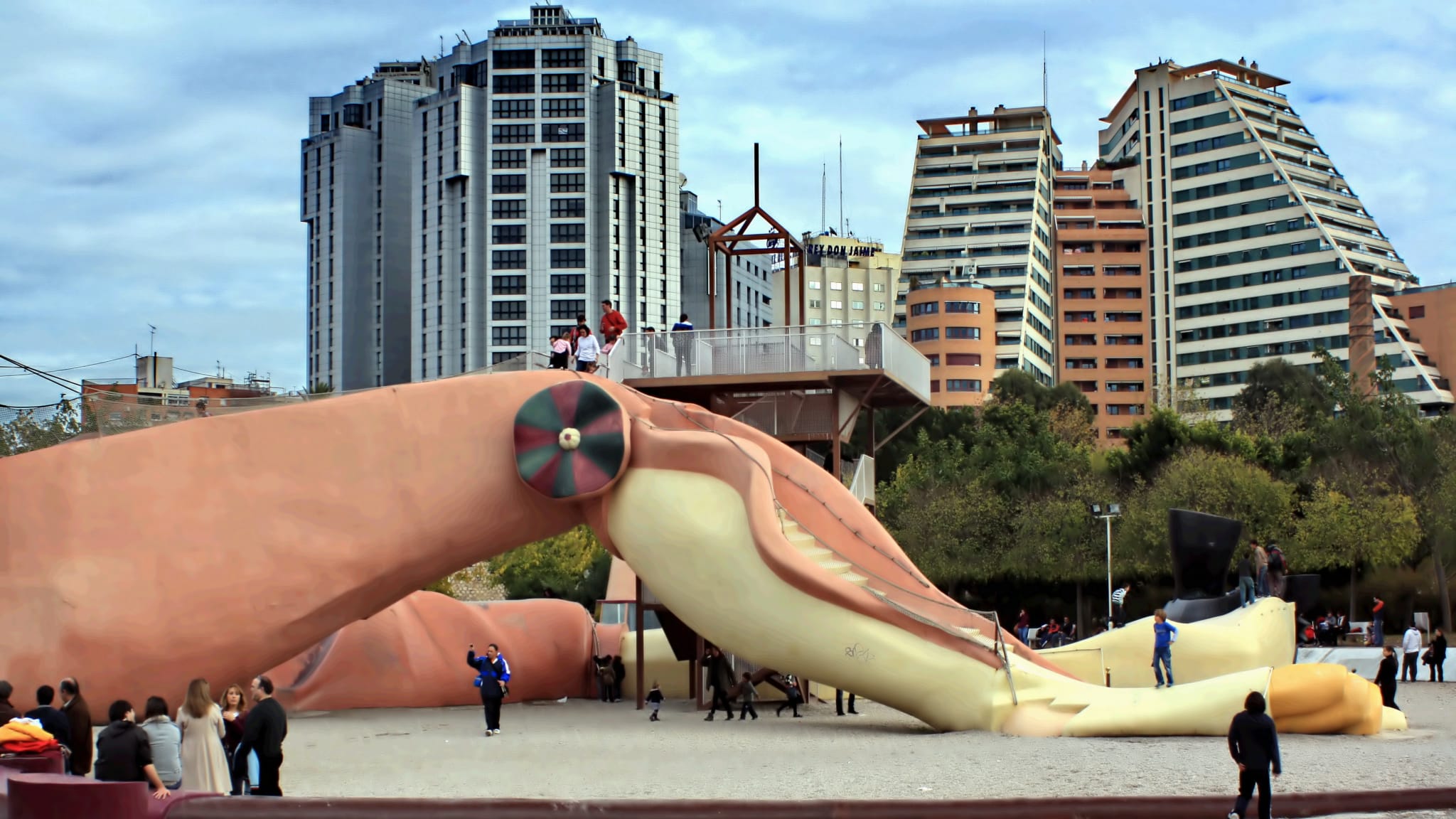 Gulliver Park, Valencia, Spanien © gettyimages.de - Alma de Viento