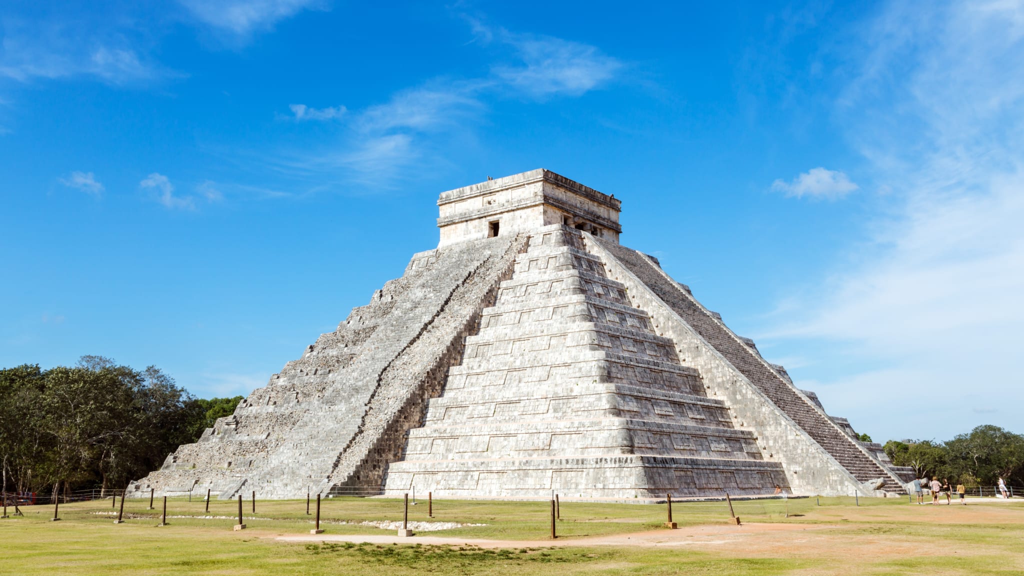 El Castillo pyramid, Chichen Itza, Yucatan, Mexico
