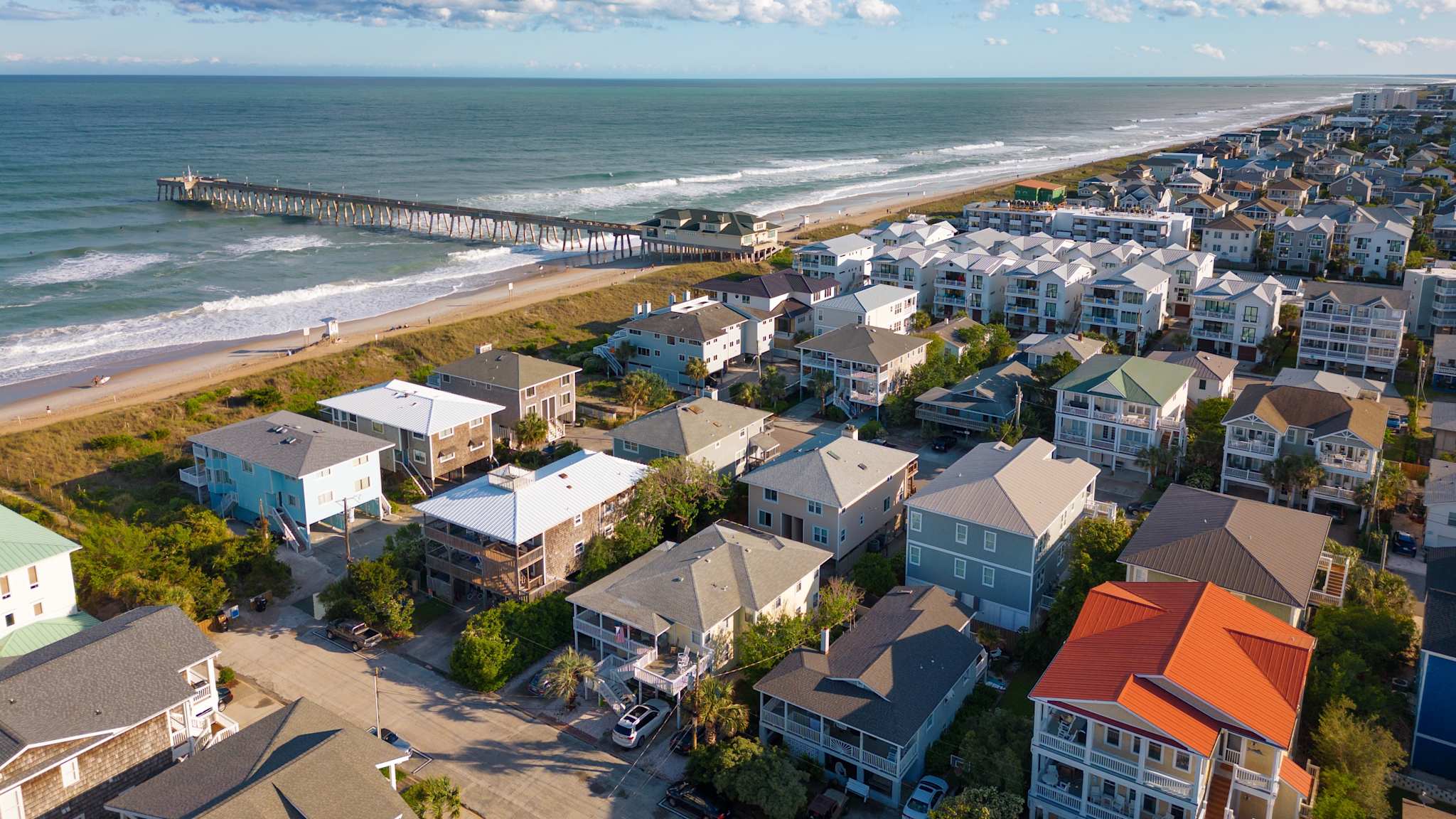 Aussicht auf die Ferienhäuser am Wrightsville Beach, North Carolina, USA © Shutterstock | Sean Pavone